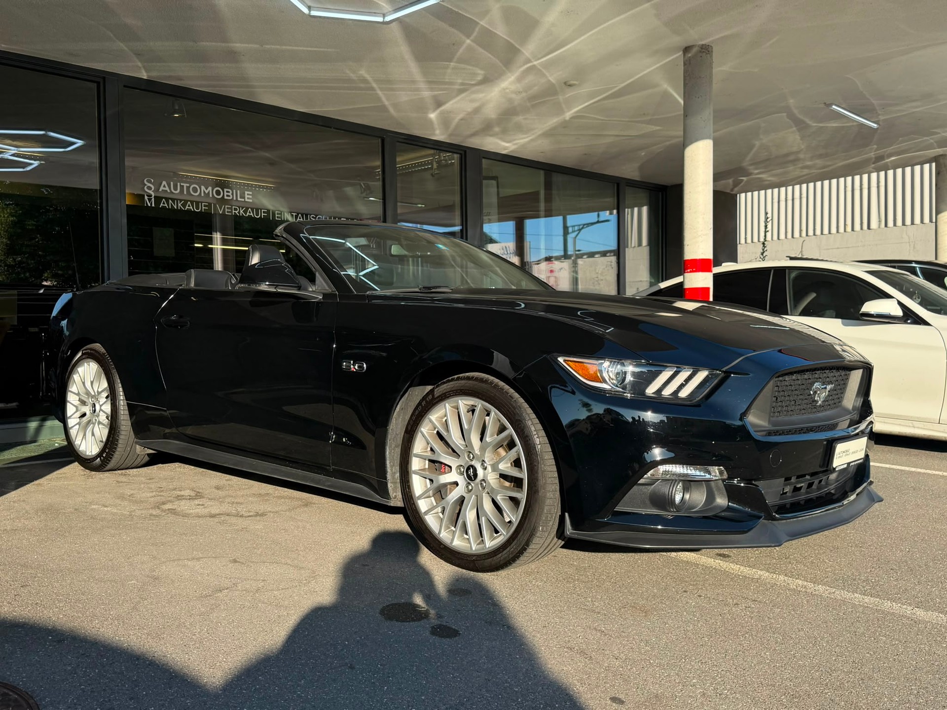 FORD Mustang Convertible 5.0 V8 GT Automat-image-3