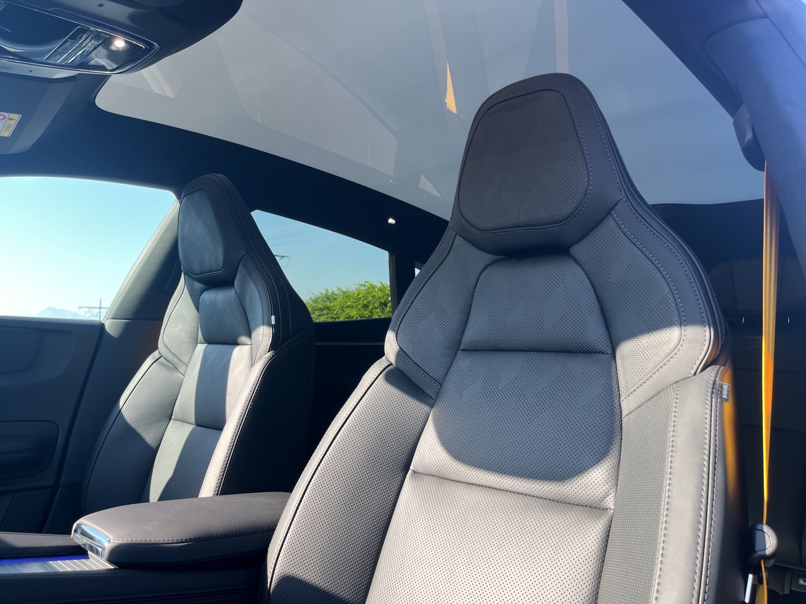 POLESTAR 4 Long Range Dual Motor-image-11
