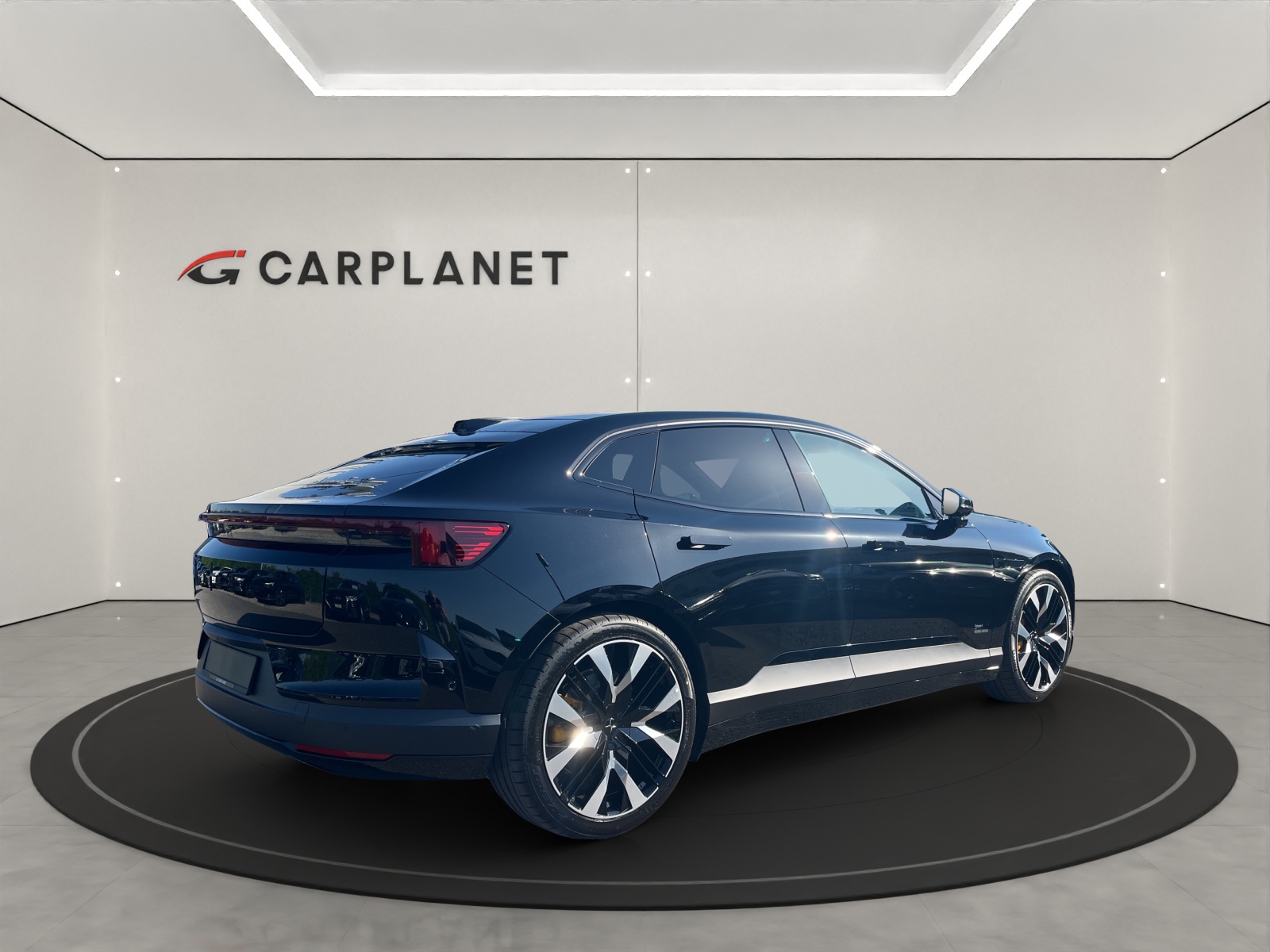 POLESTAR 4 Long Range Dual Motor-image-4