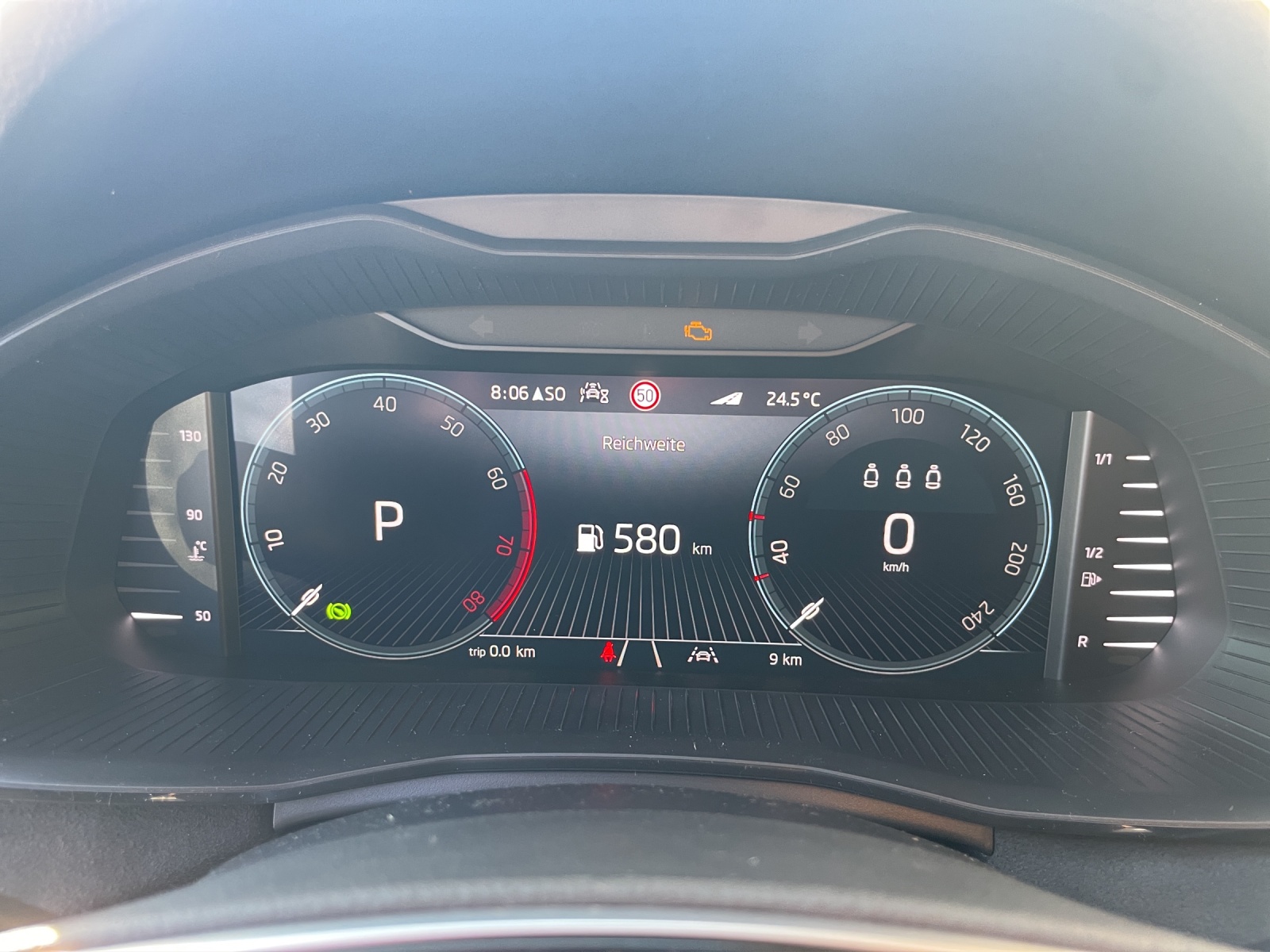 SKODA Scala 1.0 TSI Dynamic DSG-image-8