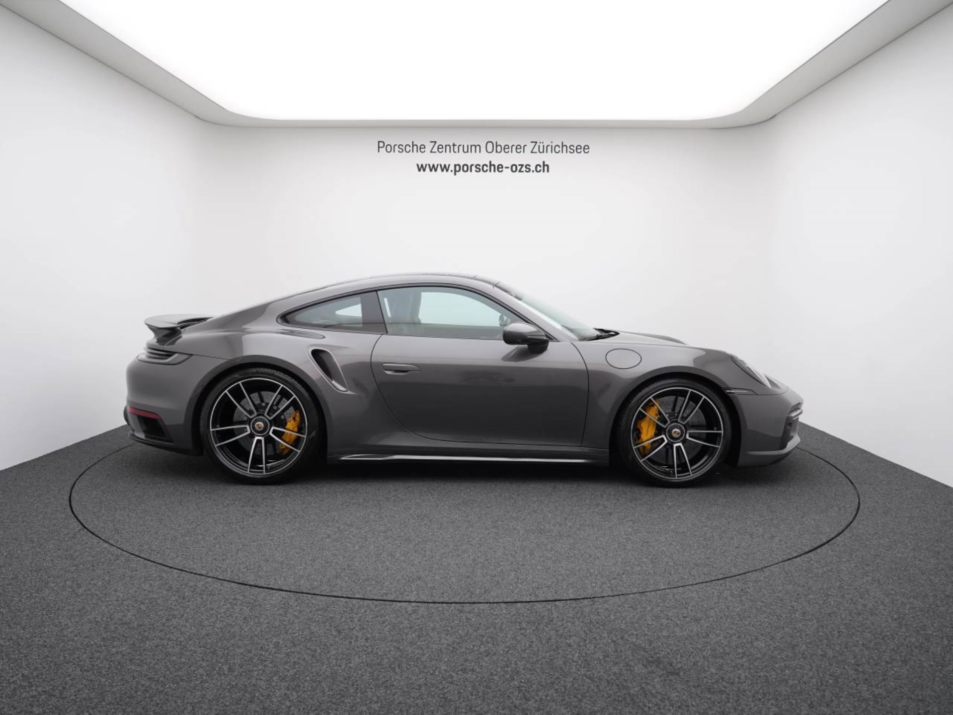 PORSCHE 911 Turbo S-image-7