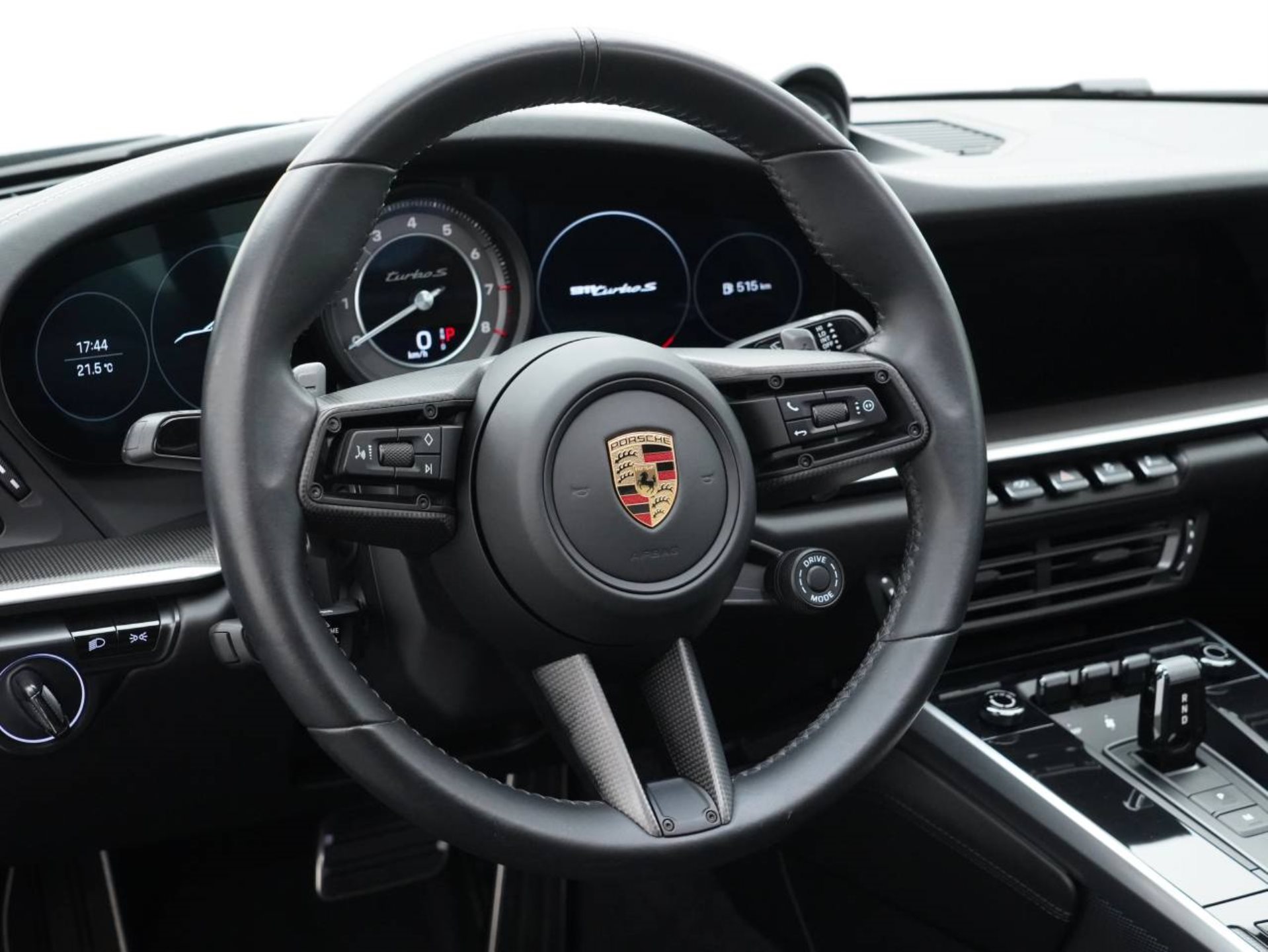 PORSCHE 911 Turbo S-image-15