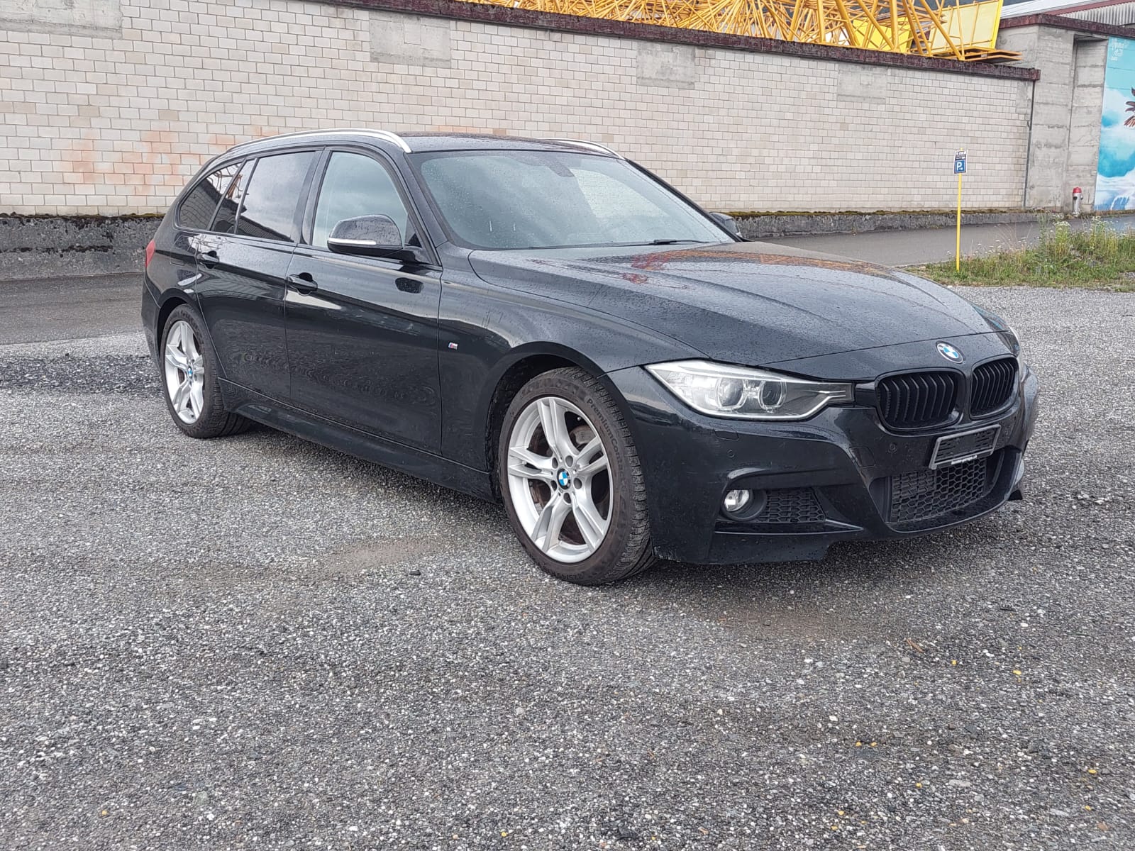 BMW 318d xDrive-image-1