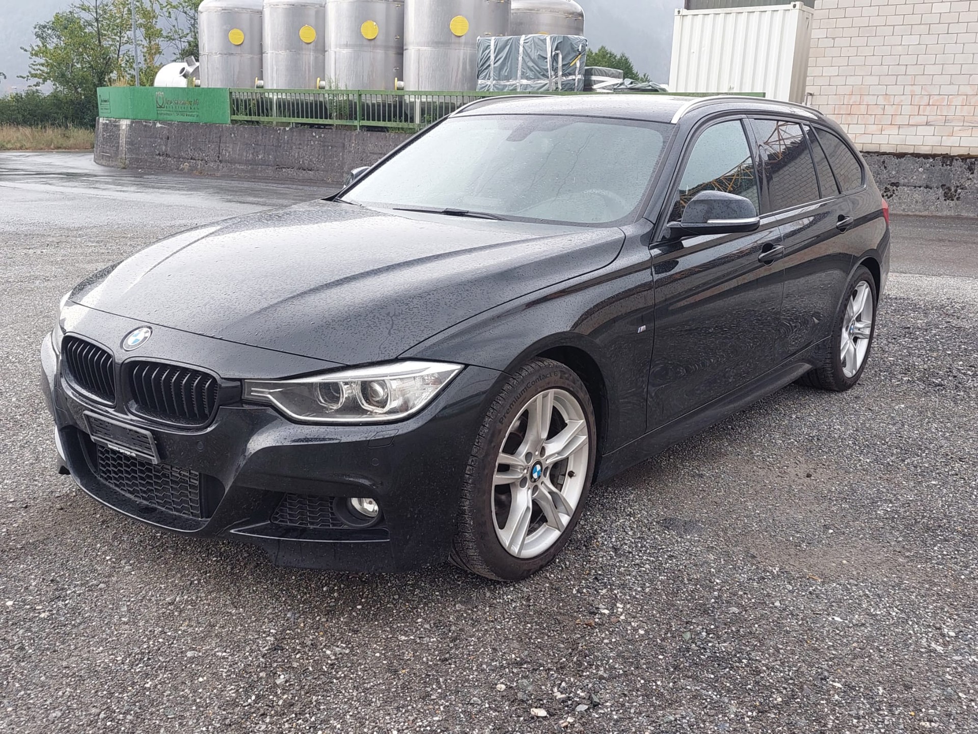 BMW 318d xDrive-image-0