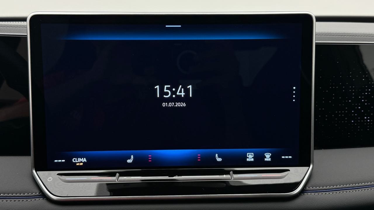 VW Tiguan 2.0 TDI SCR R-Line 4Motion DSG-image-7