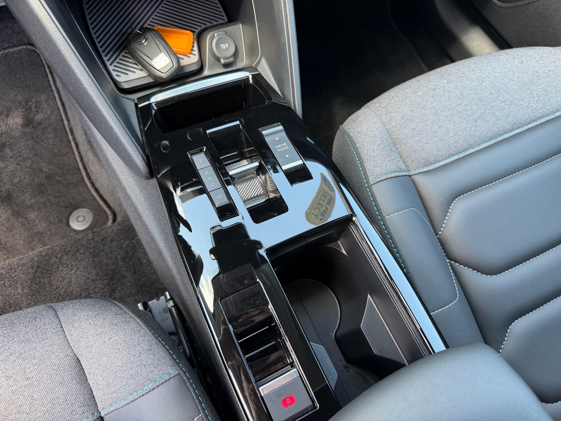 CITROEN C4 1.2 Hybrid Max-image-5