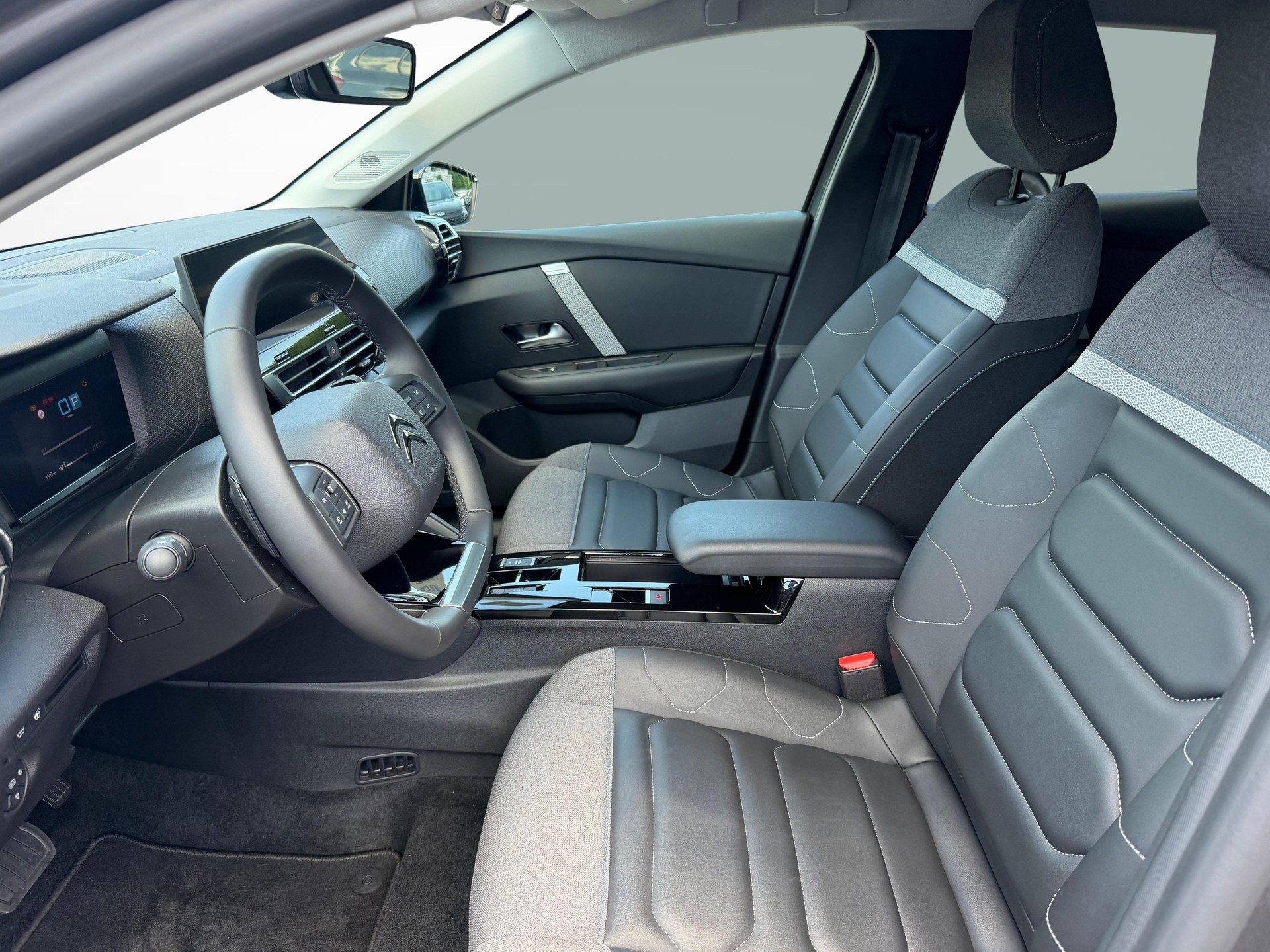 CITROEN C4 1.2 Hybrid Max-image-2