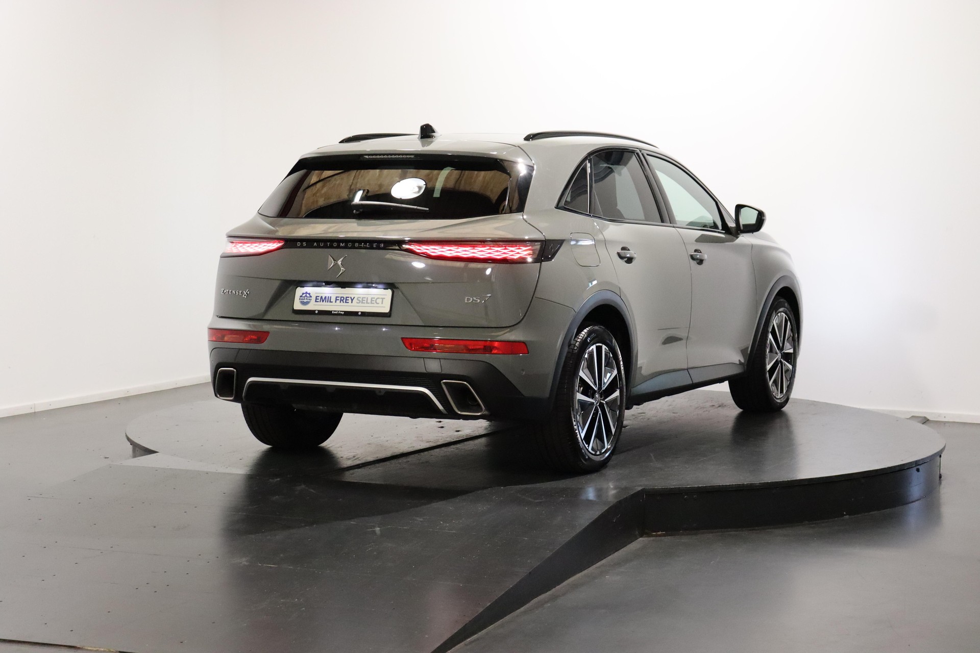 DS AUTOMOBILES 7 1.6 E-Tense Opéra 4x4-image-2