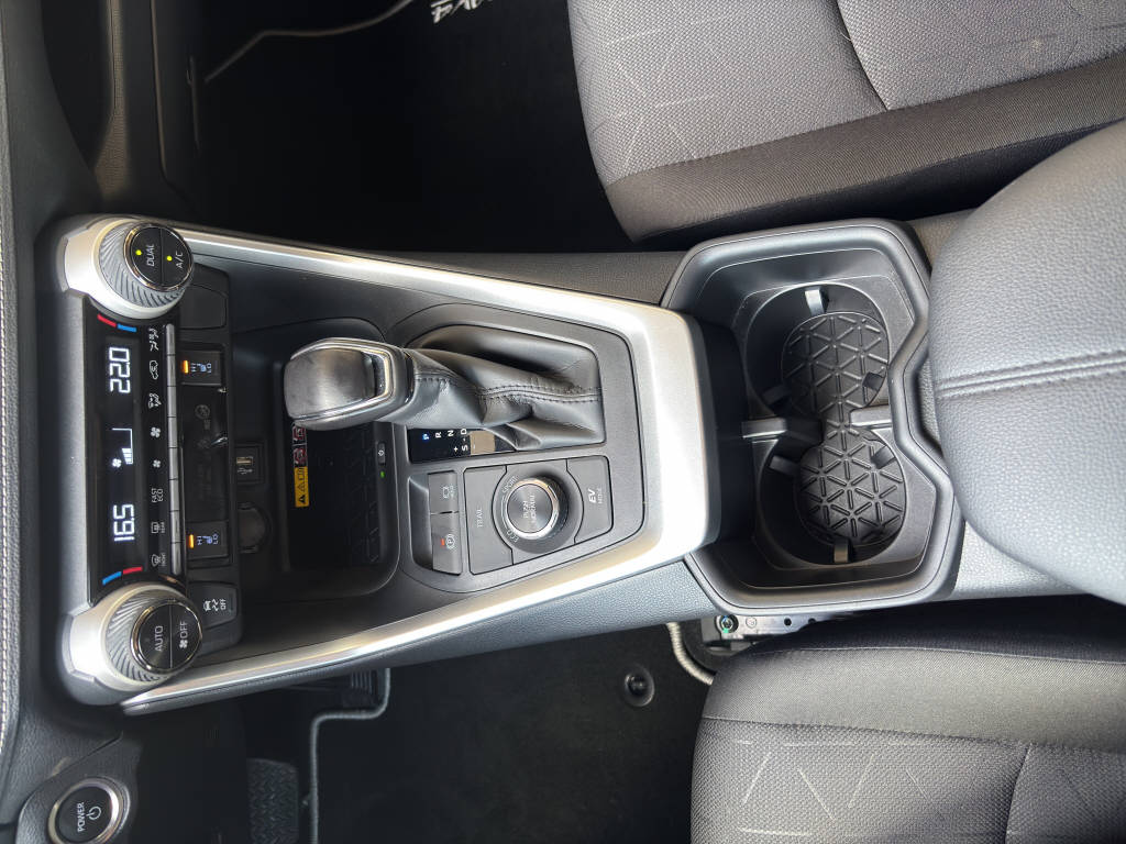 TOYOTA RAV-4 2.5 HEV Trend-image-11