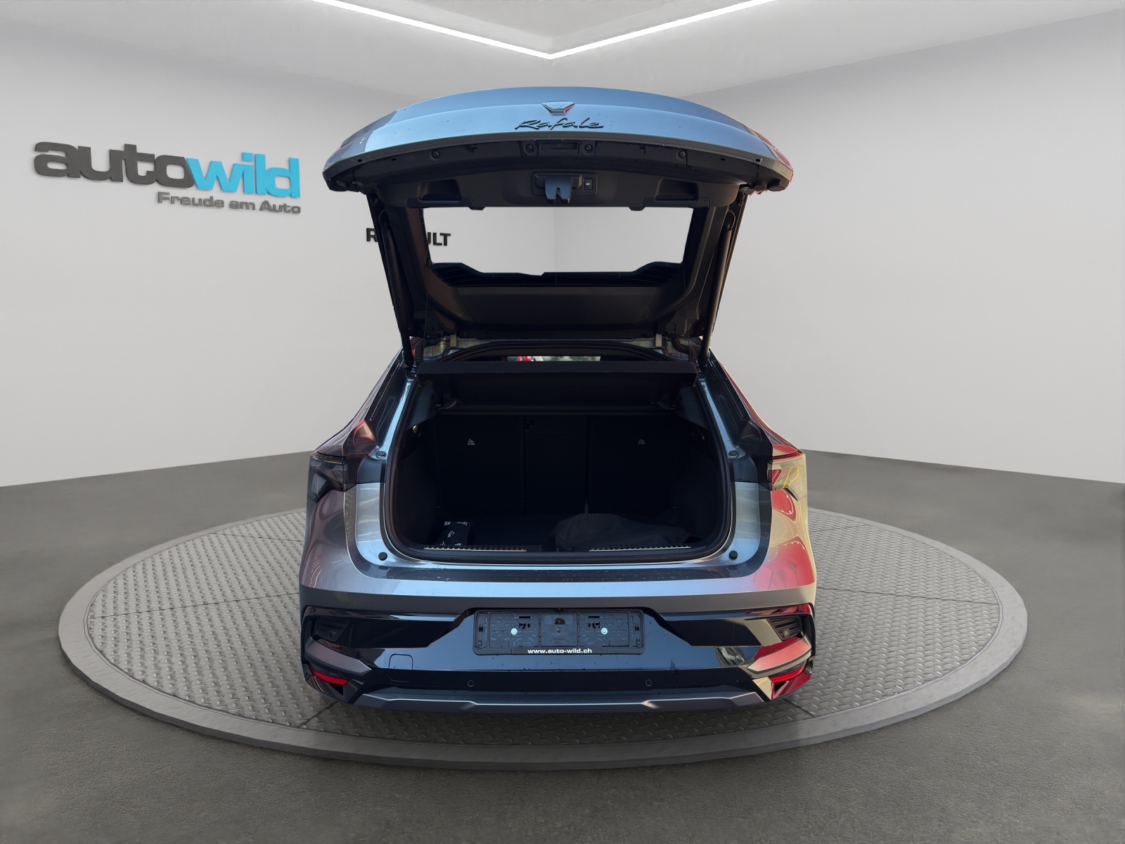 RENAULT Rafale 1.2 E-Tech Plug-in Hybrid 300 4x4 Atelier Alpine-image-6