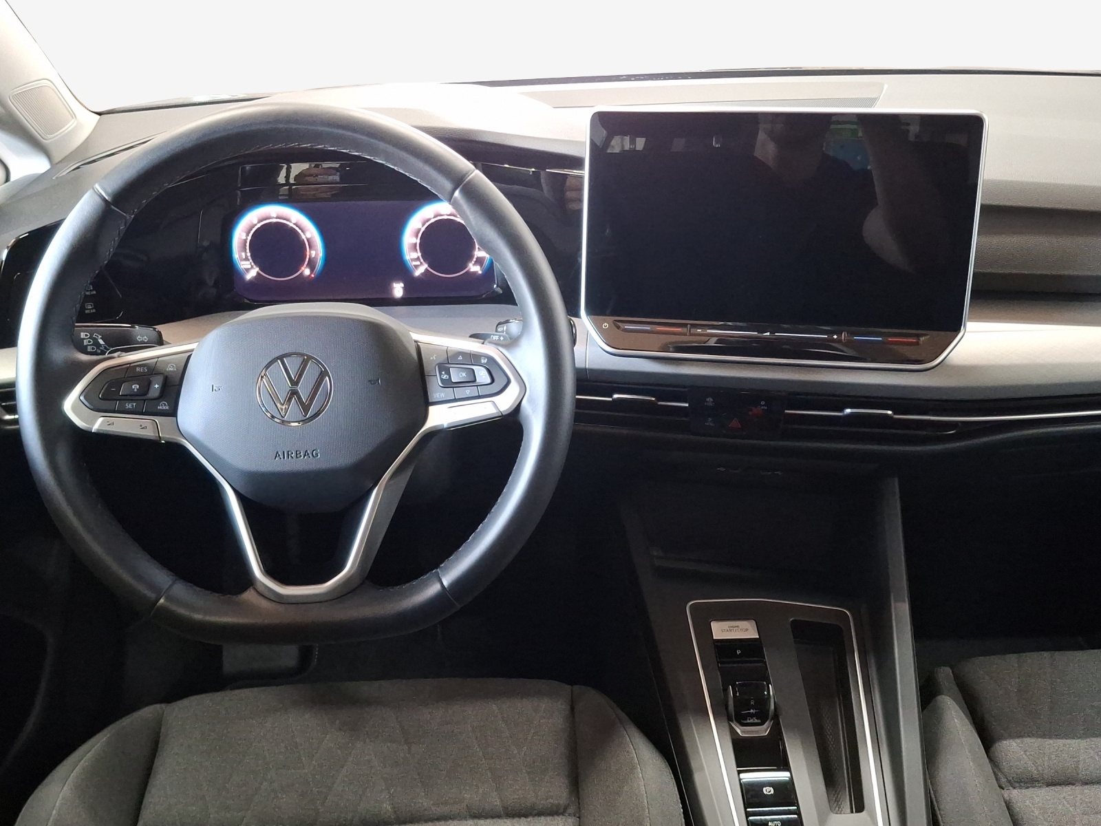VW Golf 1.5 e TSI mHEV Life DSG-image-8