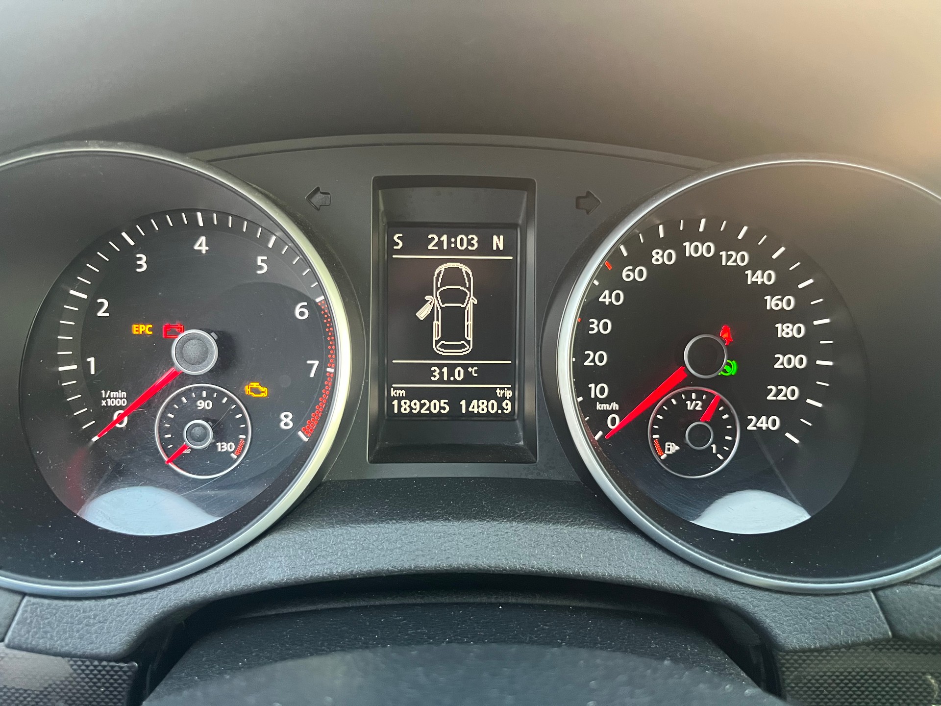 VW Golf 1.4 TSI Team DSG-image-5