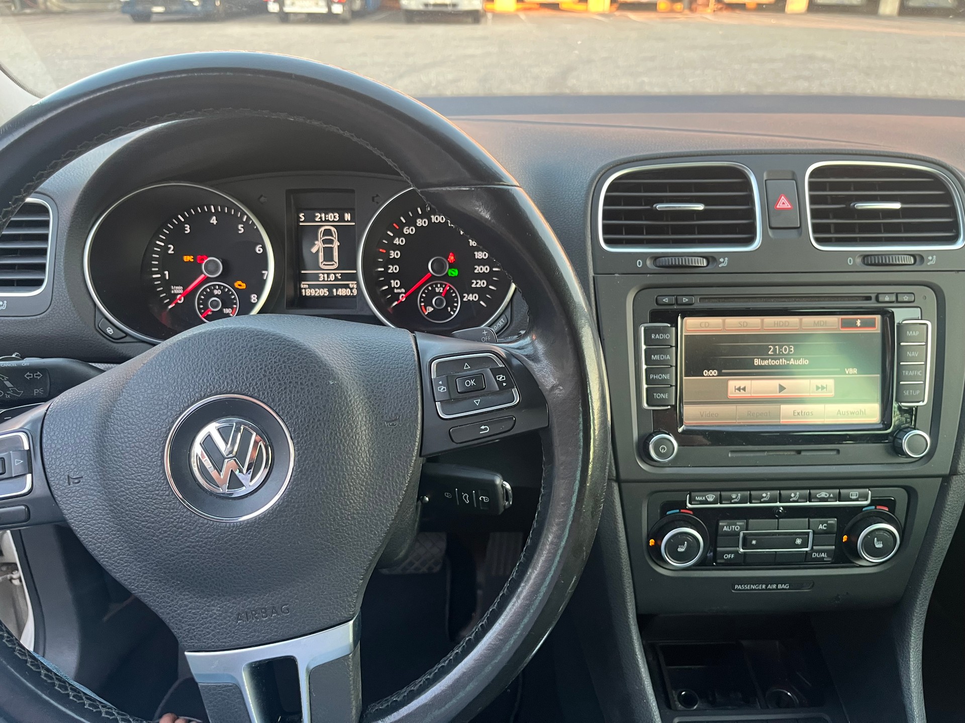 VW Golf 1.4 TSI Team DSG-image-6