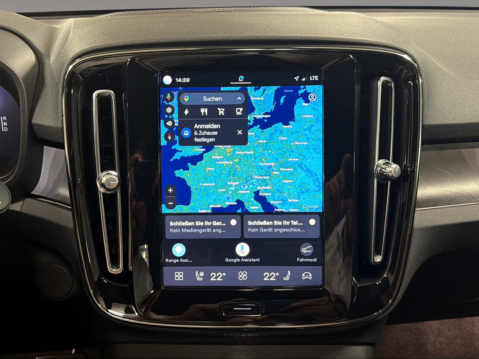 VOLVO XC40 P8 Twin Ultimate AWD-image-13