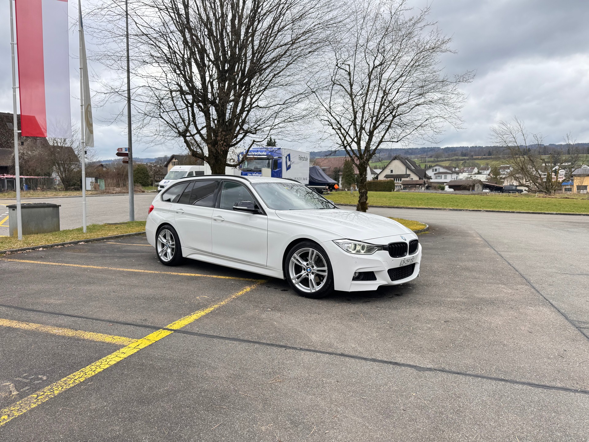 BMW 320d-image-0