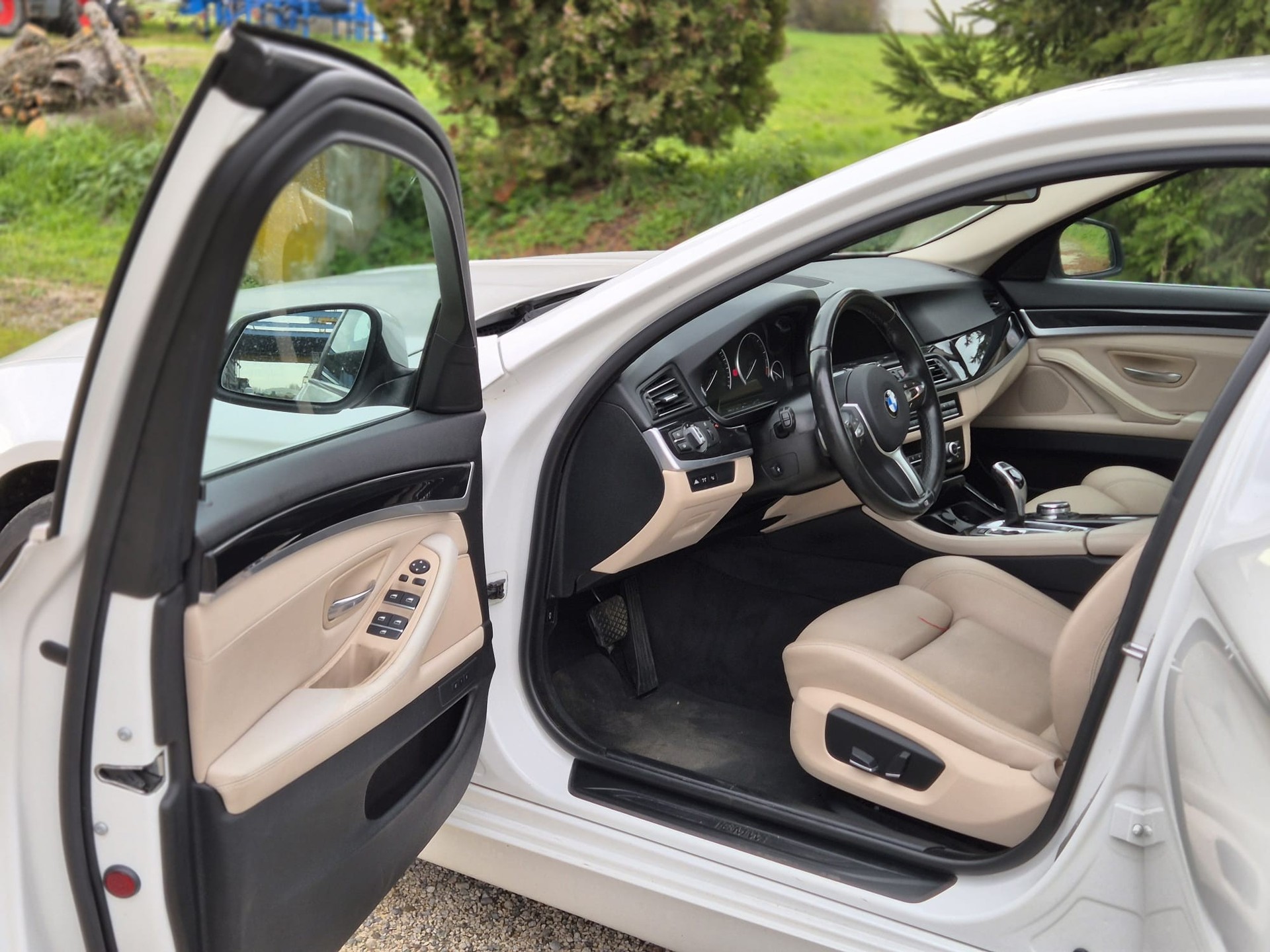 BMW 535i xDrive-image-1