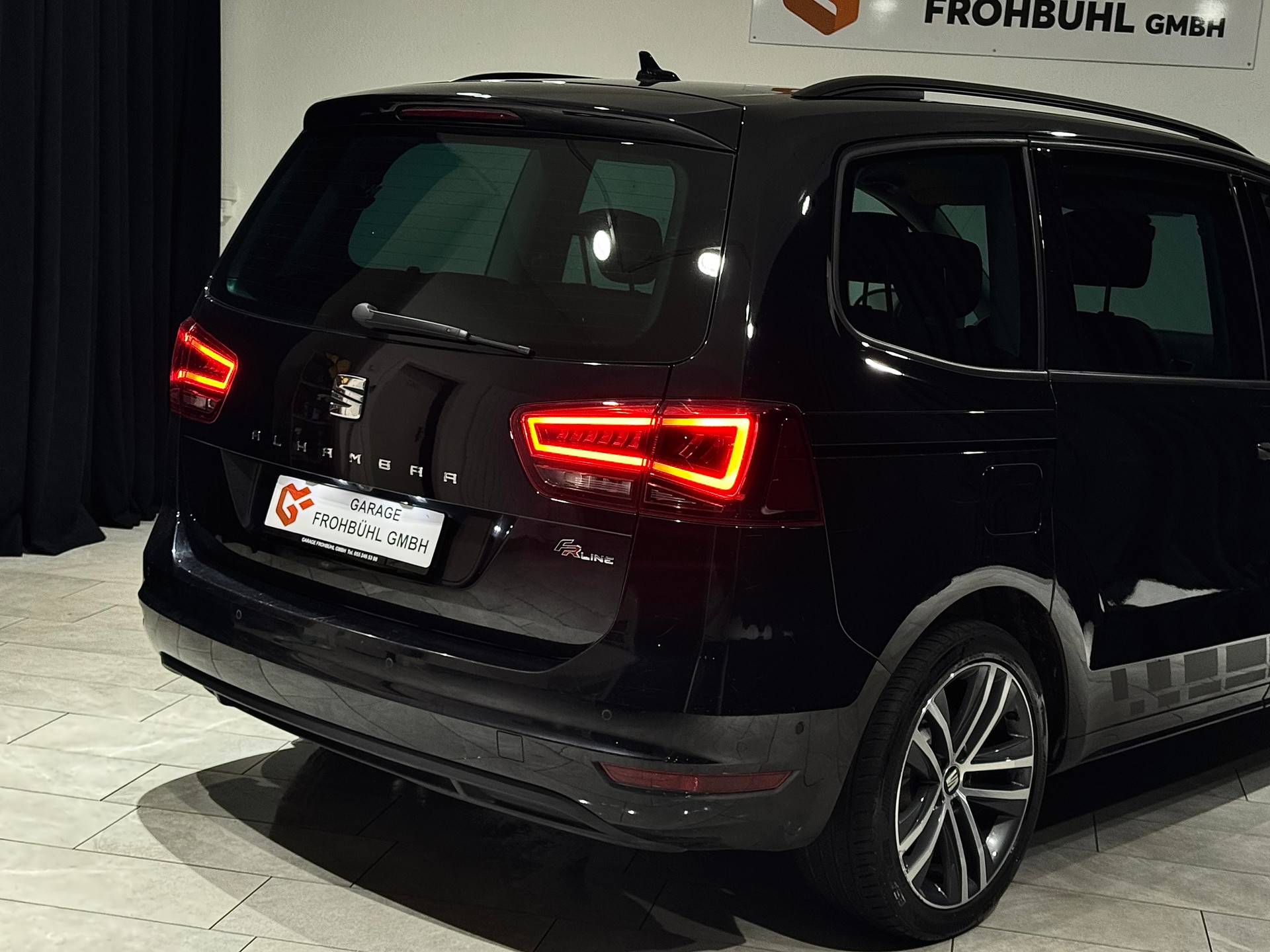 SEAT Alhambra 2.0 TSI FR Line DSG | 7Sitzer | AHK 2200Kg |-image-8