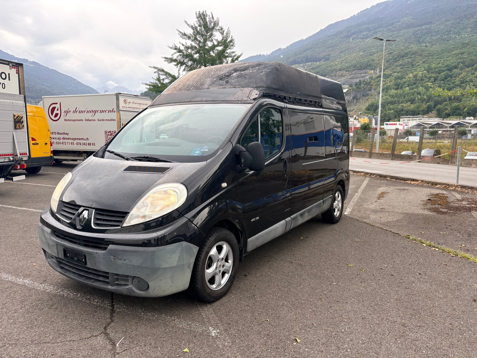 RENAULT Trafic 2.0 dCi 115 2.9t L2H2-image-1