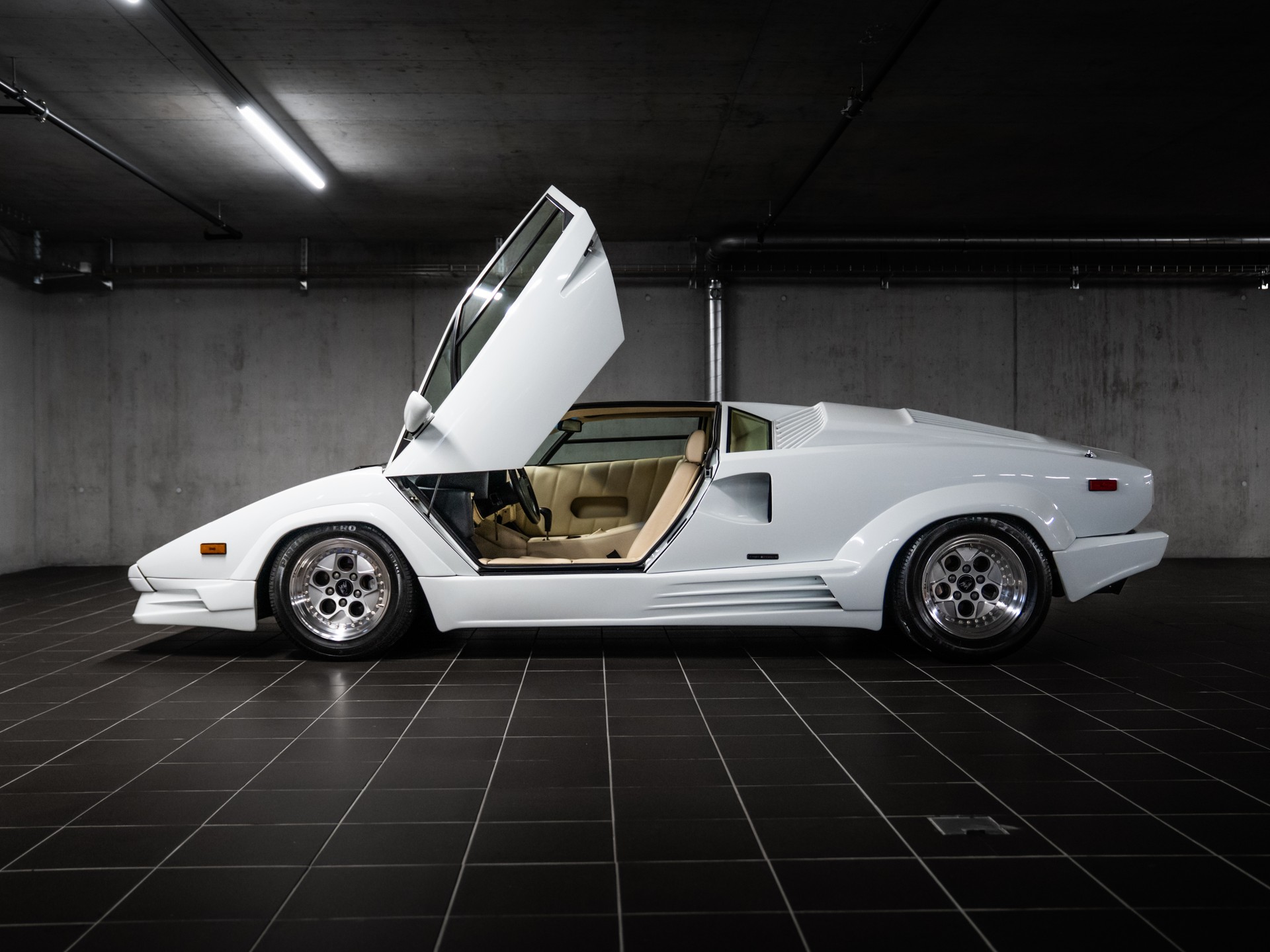 LAMBORGHINI 25 annversary-image-4