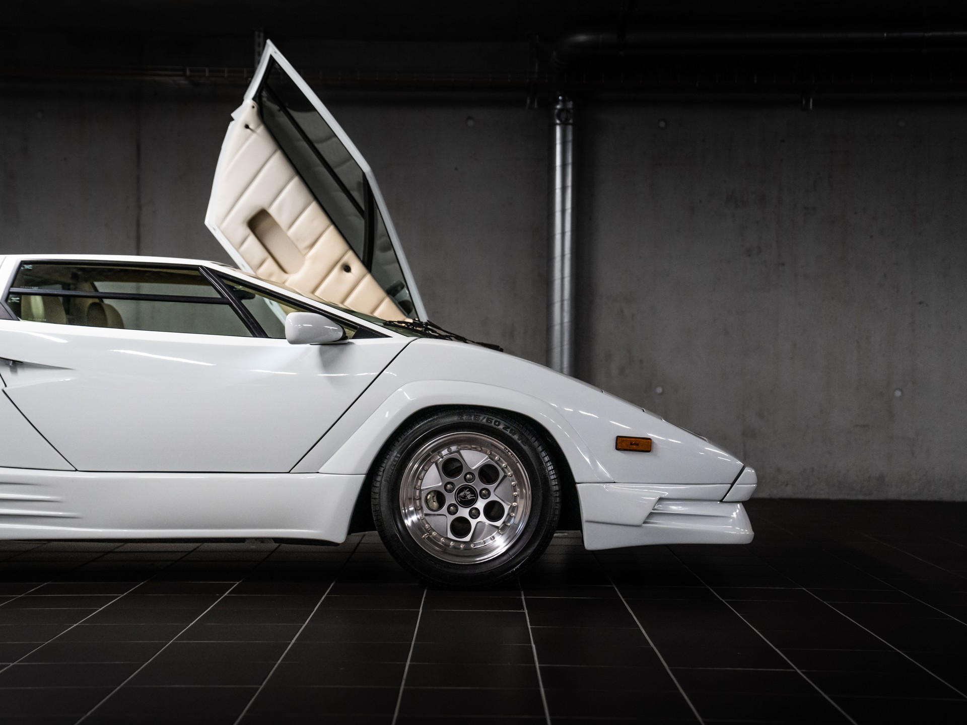 LAMBORGHINI 25 annversary-image-2