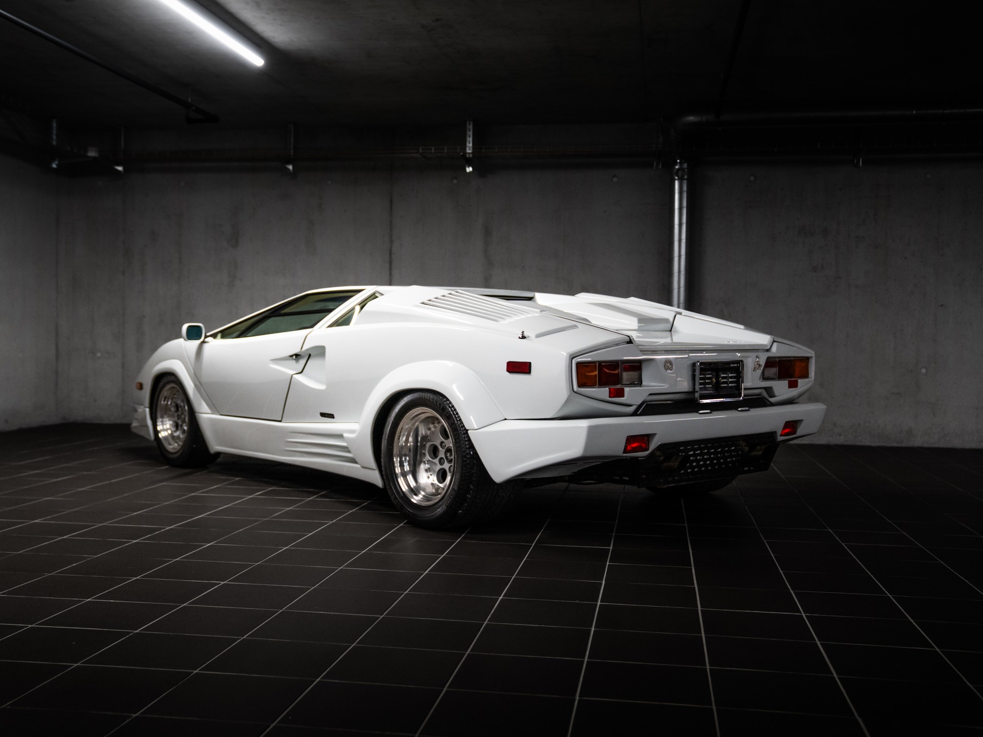 LAMBORGHINI 25 annversary-image-3