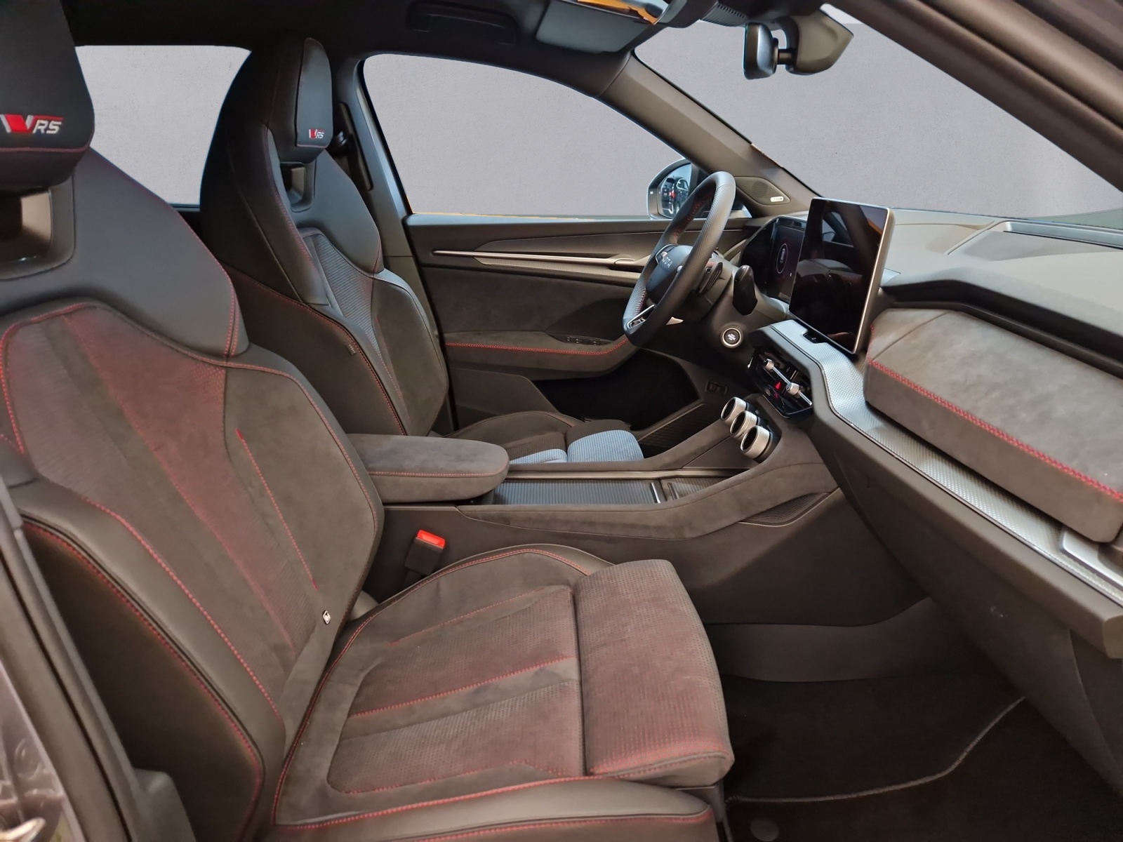 SKODA Kodiaq 2.0 TSI RS 4x4-image-10