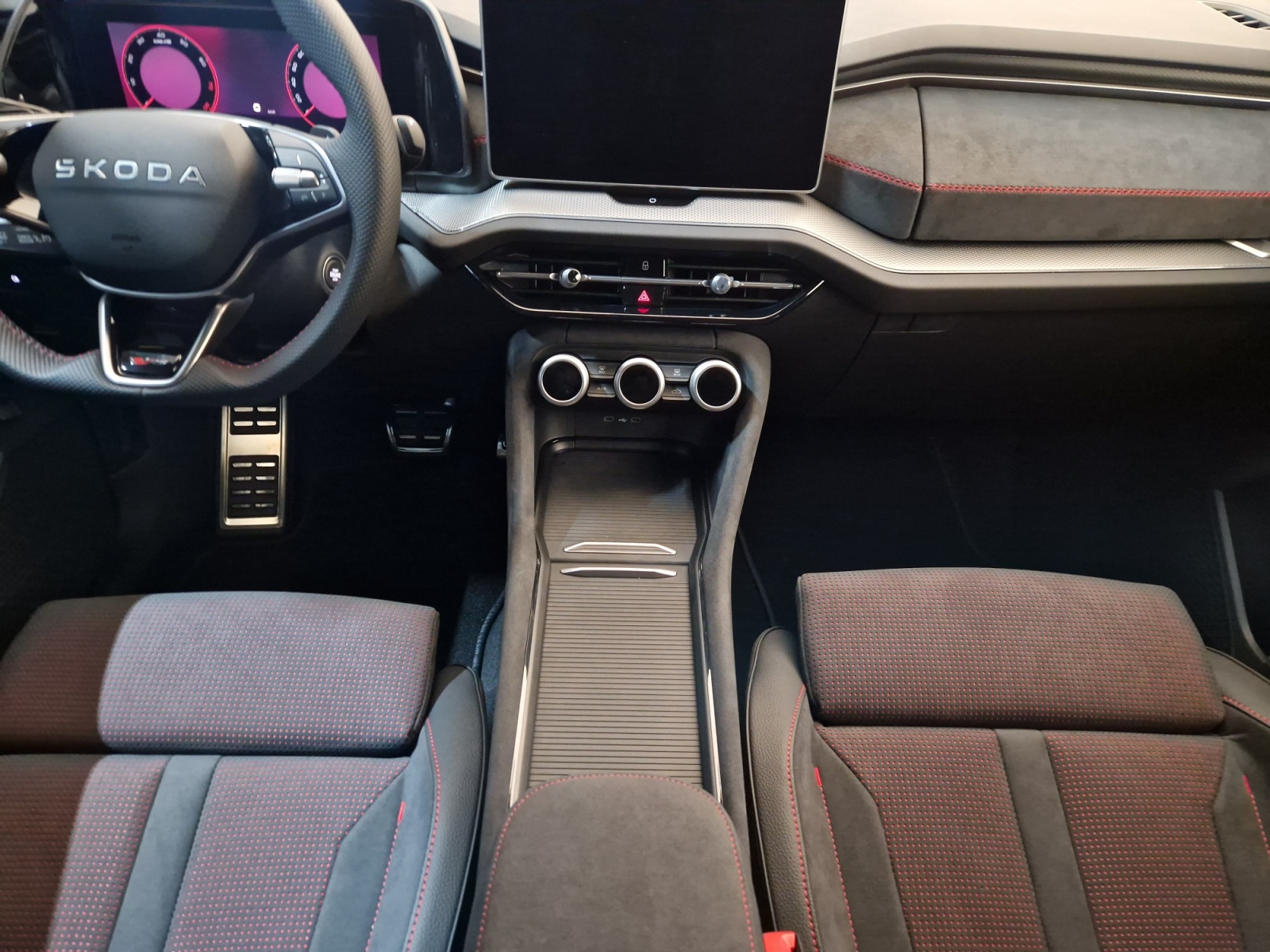 SKODA Kodiaq 2.0 TSI RS 4x4-image-9