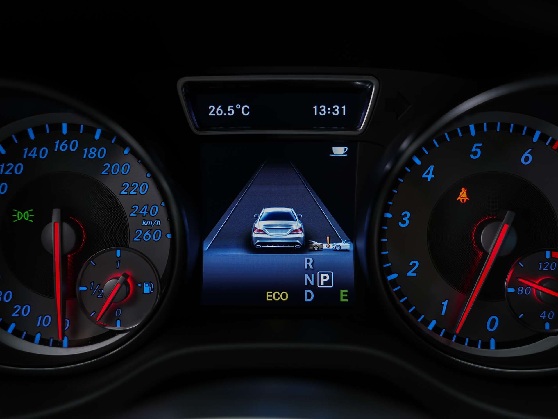 MERCEDES-BENZ CLA 250 Sport 7G-DCT 4Matic *CH Auto*Sitzheizung*Rückfahrkamera*-image-30