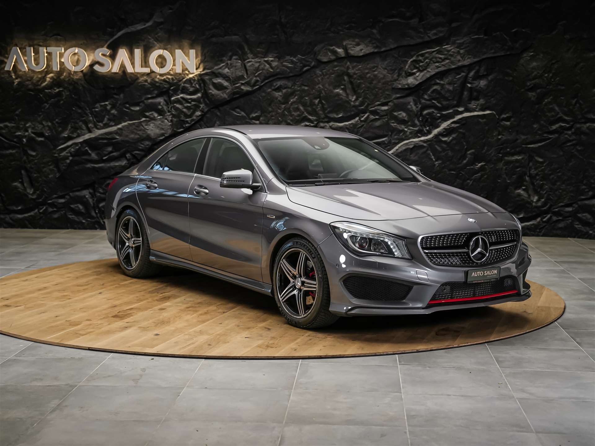 MERCEDES-BENZ CLA 250 Sport 7G-DCT 4Matic *CH Auto*Sitzheizung*Rückfahrkamera*-image-5