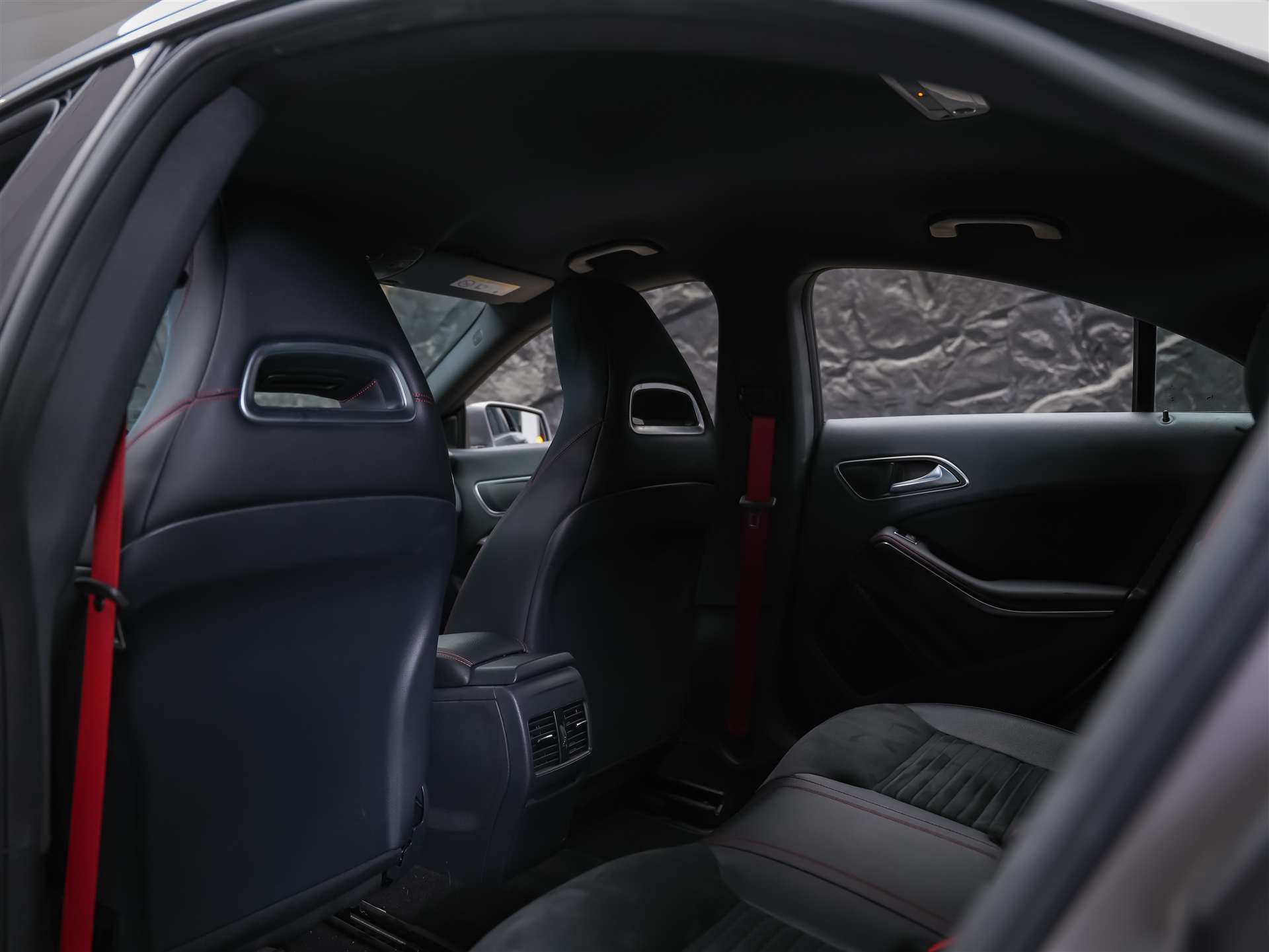MERCEDES-BENZ CLA 250 Sport 7G-DCT 4Matic *CH Auto*Sitzheizung*Rückfahrkamera*-image-10