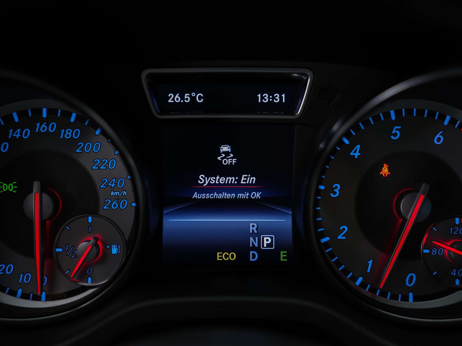 MERCEDES-BENZ CLA 250 Sport 7G-DCT 4Matic *CH Auto*Sitzheizung*Rückfahrkamera*-image-31
