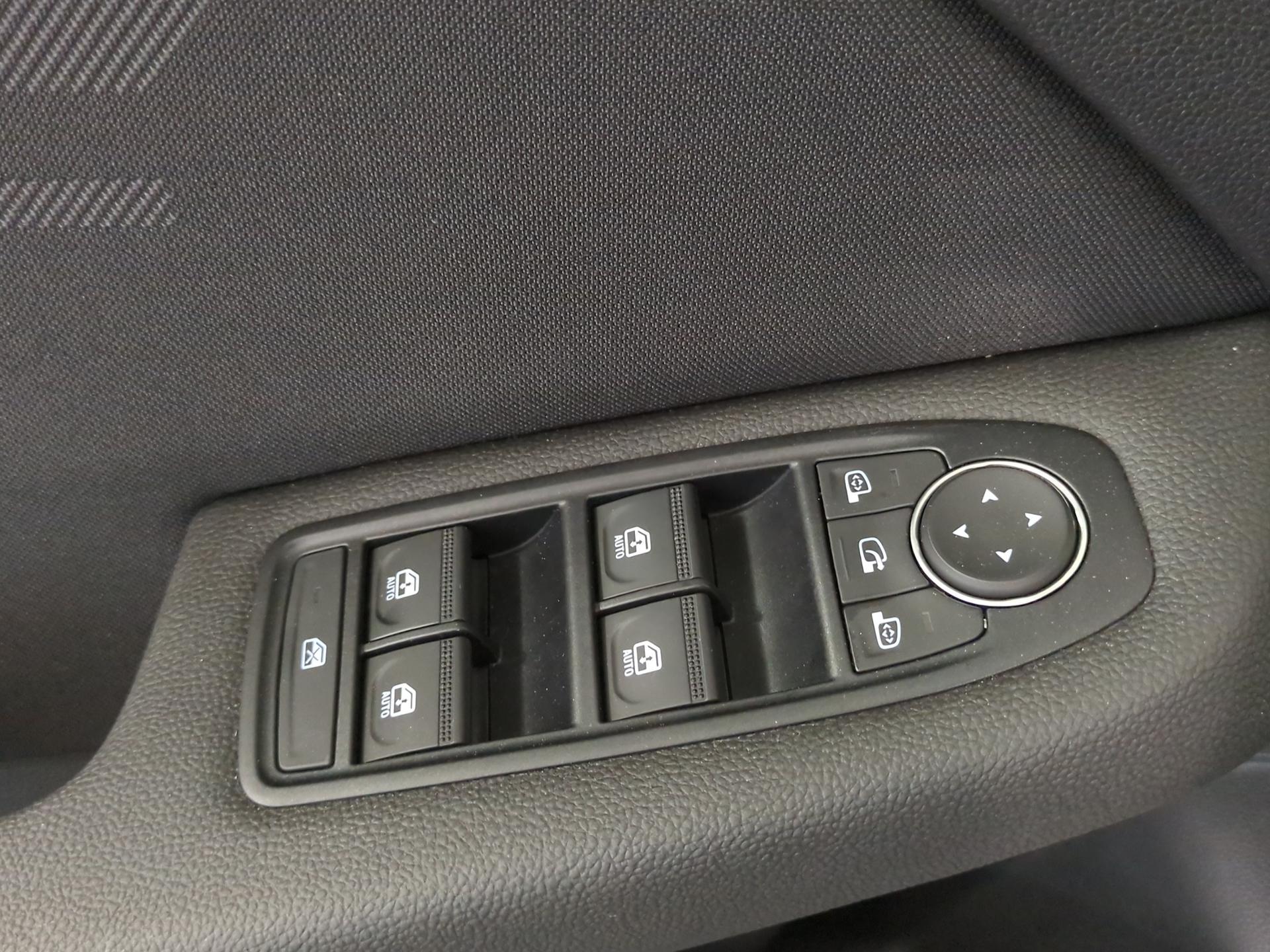 RENAULT Clio 1.6 E-Tech Esprit Alpine-image-19