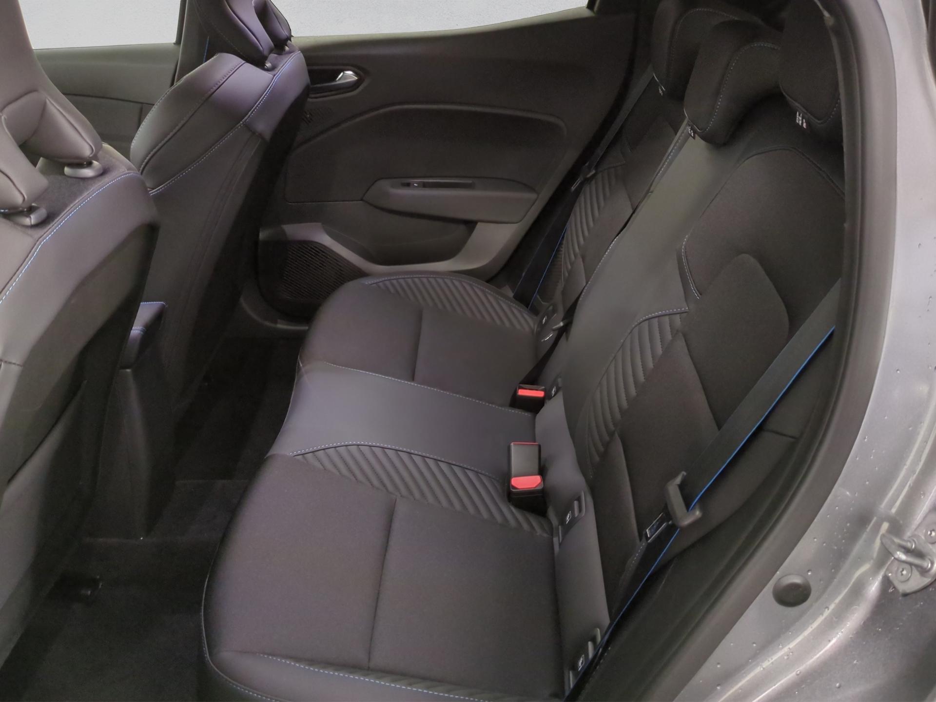 RENAULT Clio 1.6 E-Tech Esprit Alpine-image-14