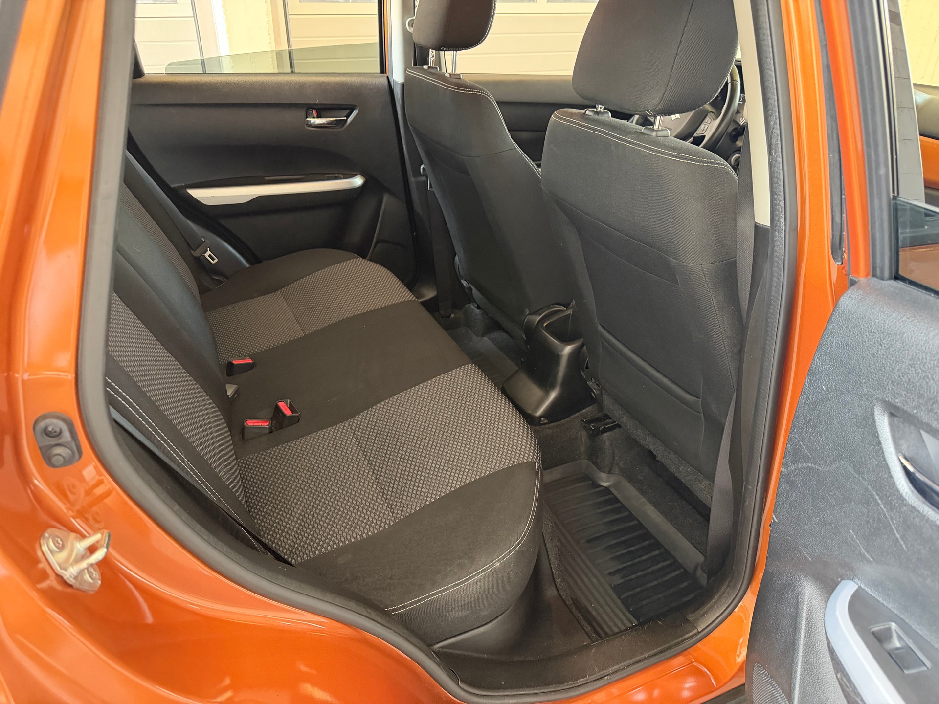 SUZUKI Vitara 1.6 TD Compact Top-image-6