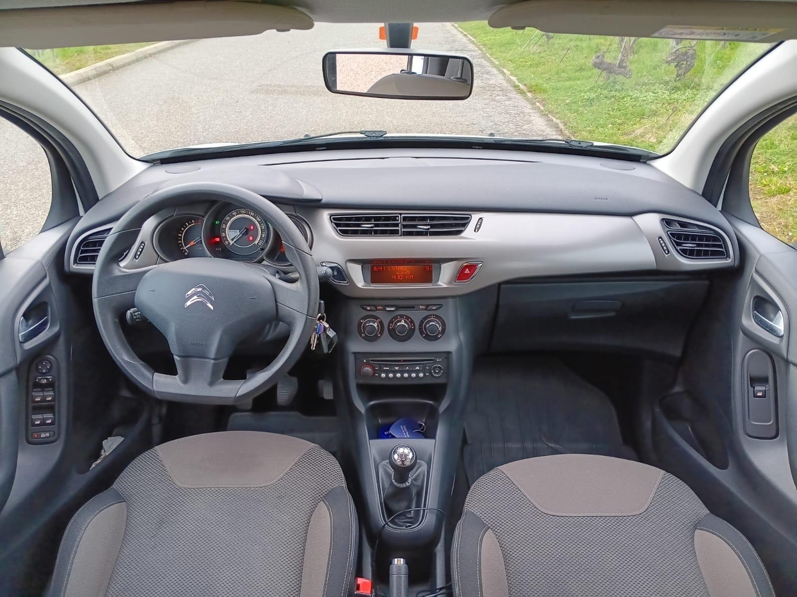 CITROEN C3 1.2i Sélection-image-4