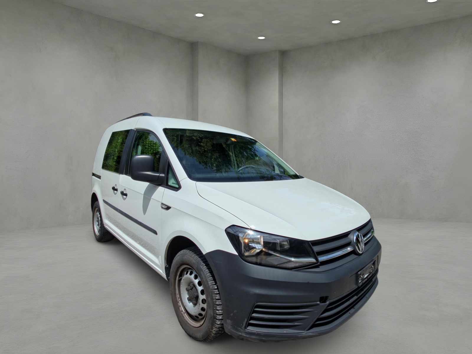 VW Caddy 2.0TDI BlueMotion Technology-image-1