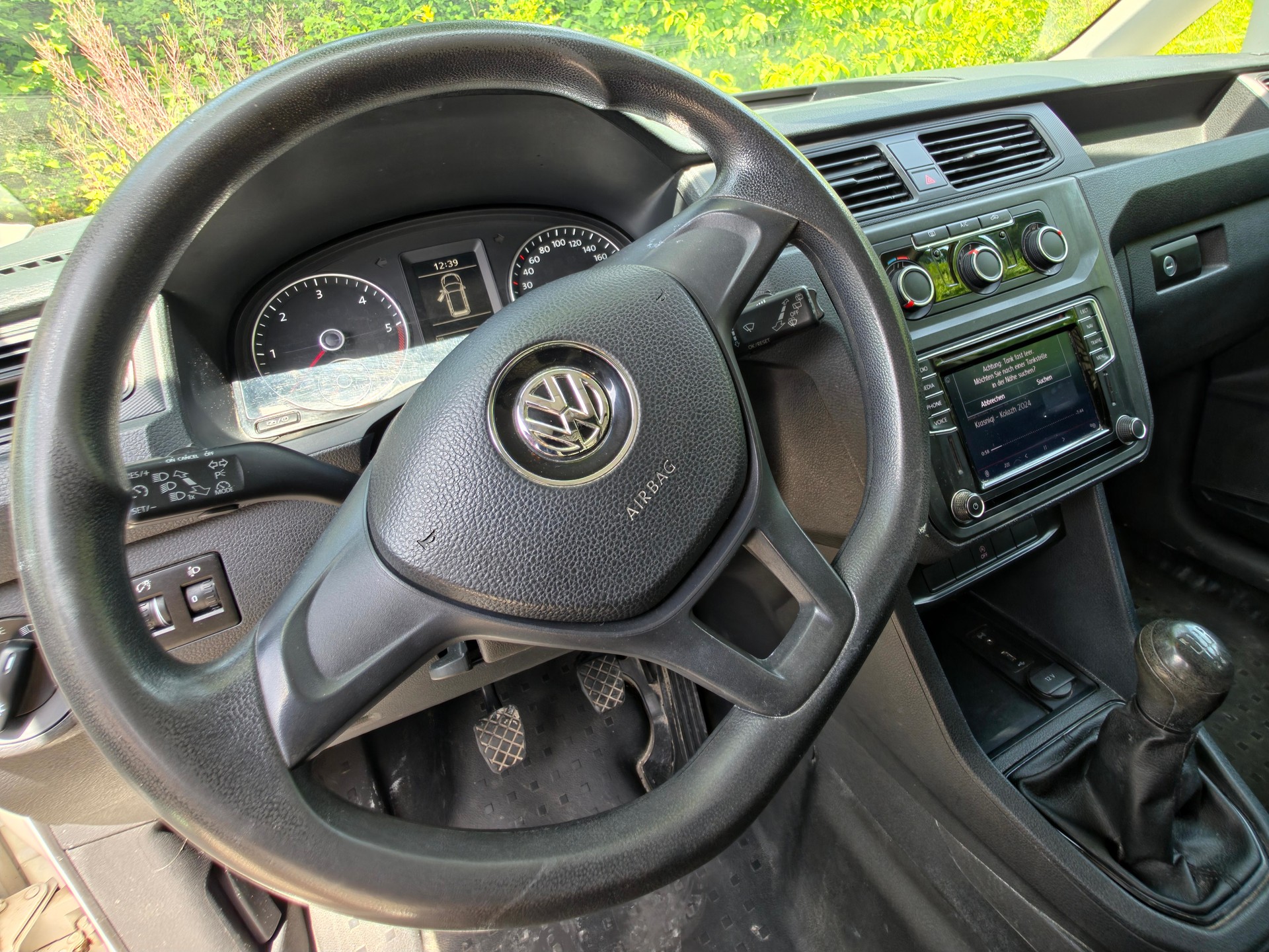 VW Caddy 2.0TDI BlueMotion Technology-image-6