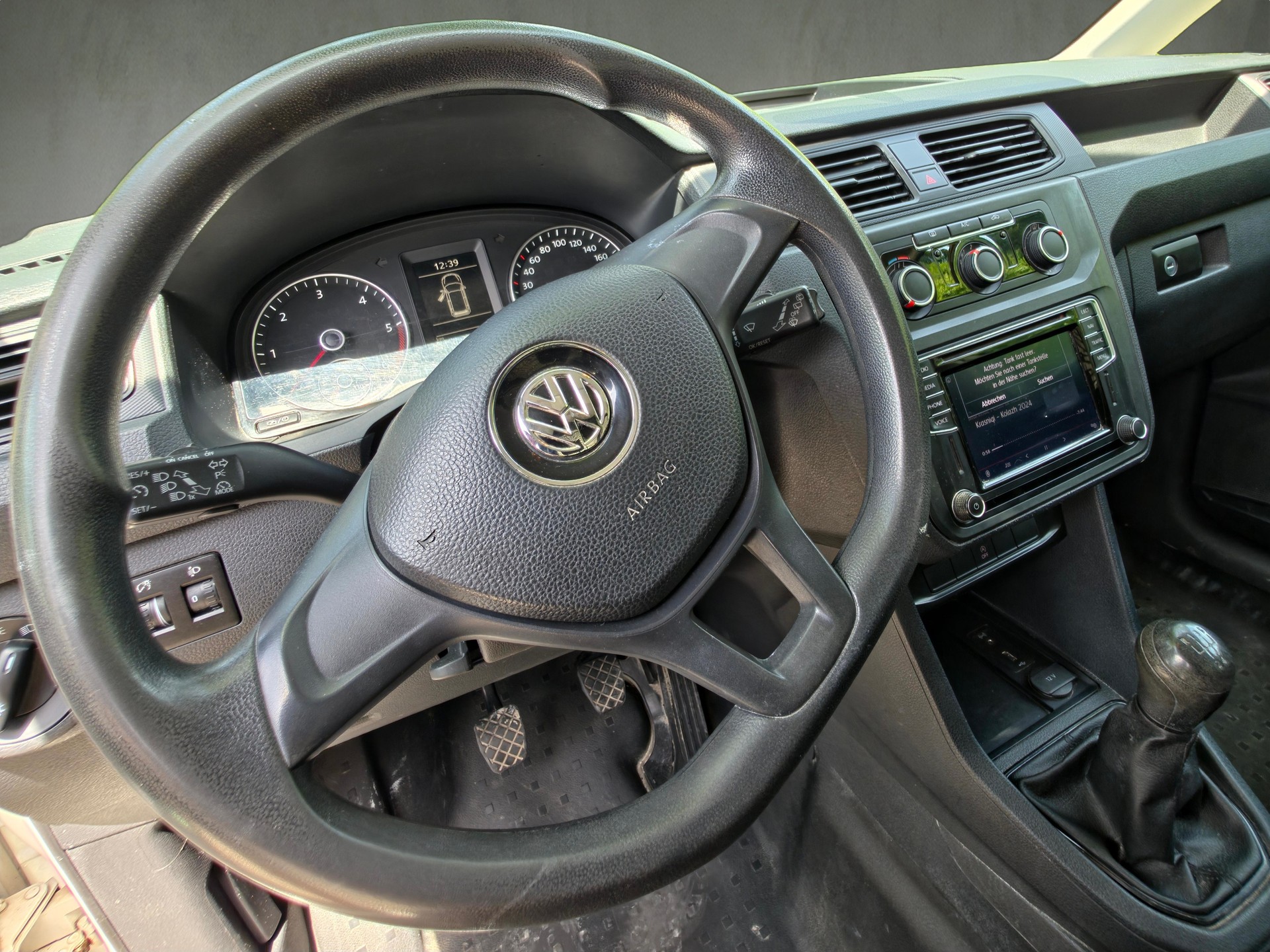 VW Caddy 2.0TDI BlueMotion Technology-image-5