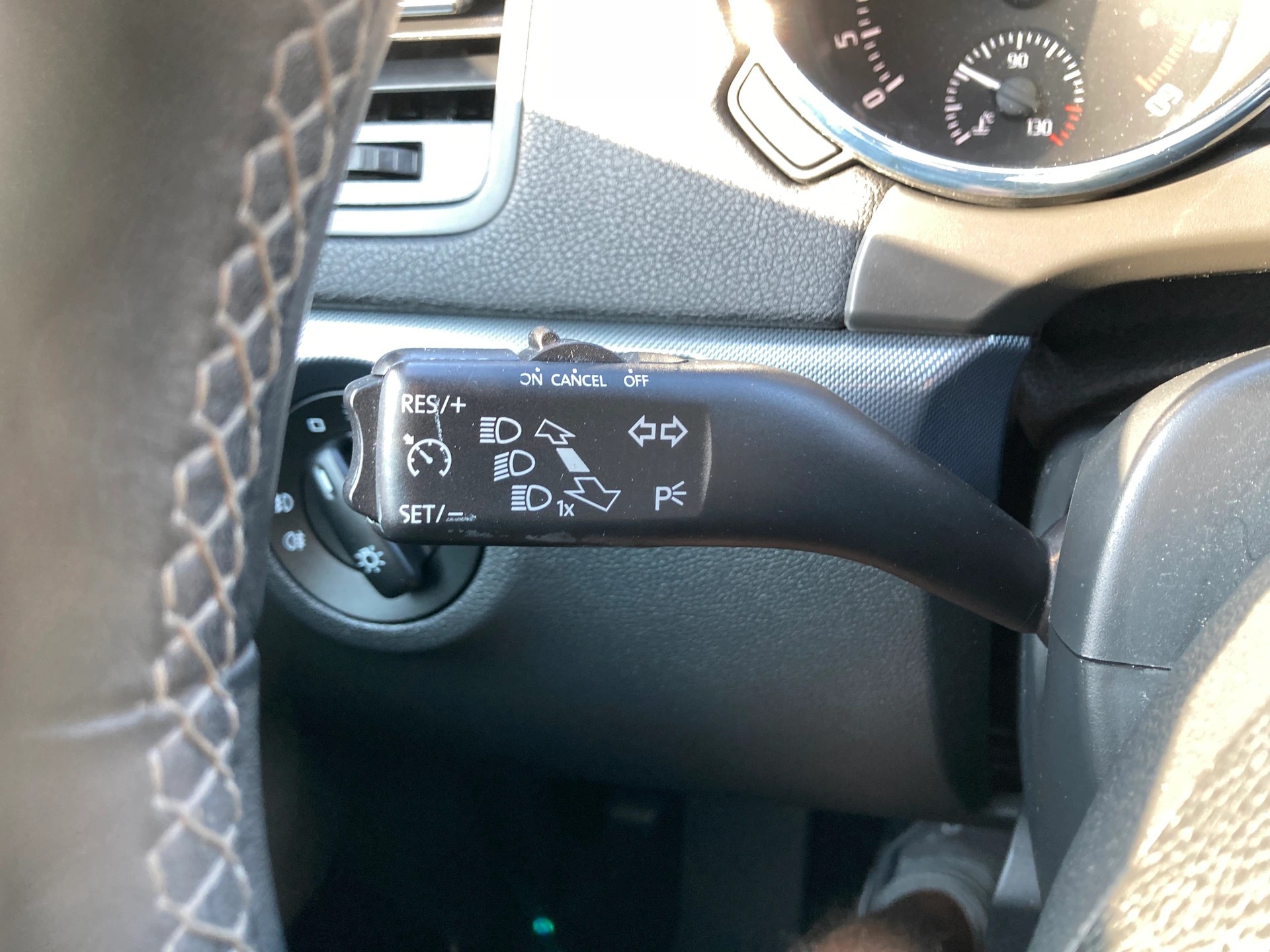 SKODA Yeti 2.0 TDI Active 4x4-image-13