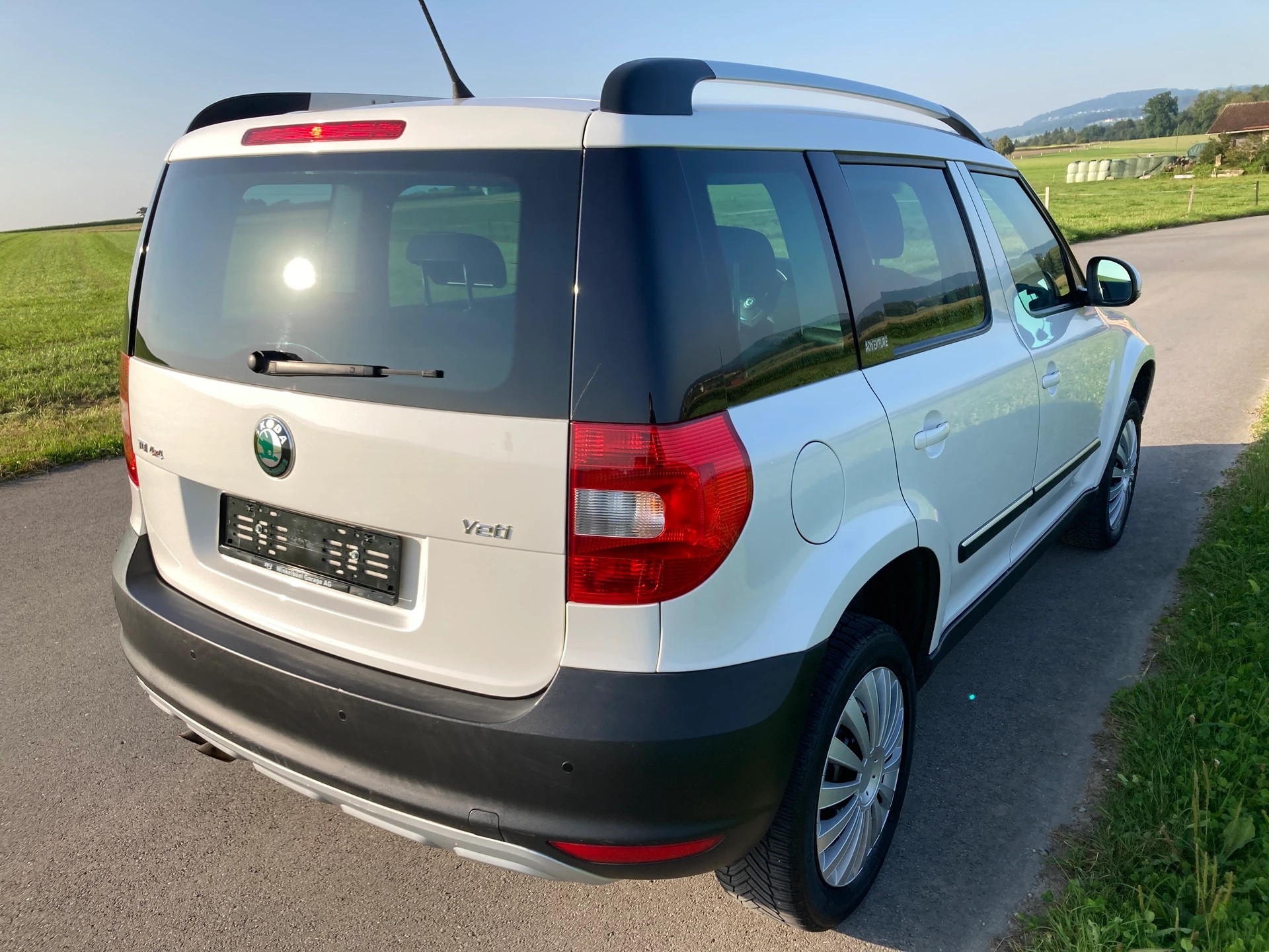 SKODA Yeti 2.0 TDI Active 4x4-image-2