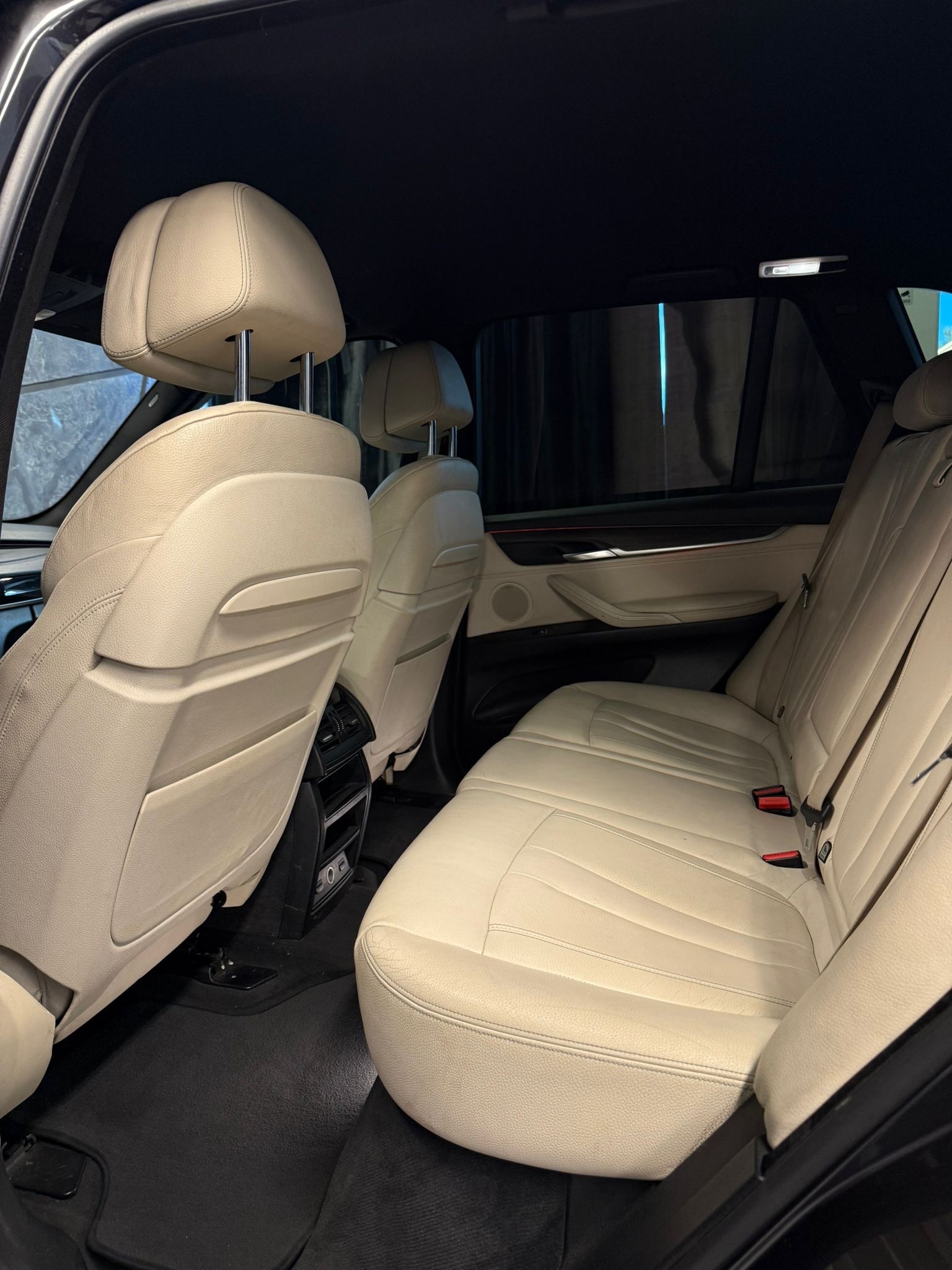 BMW X5 xDrive 30d Steptronic-image-13