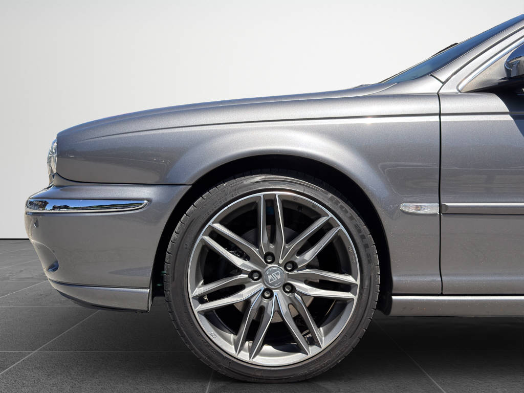 JAGUAR X-TYPE 3.0-image-14
