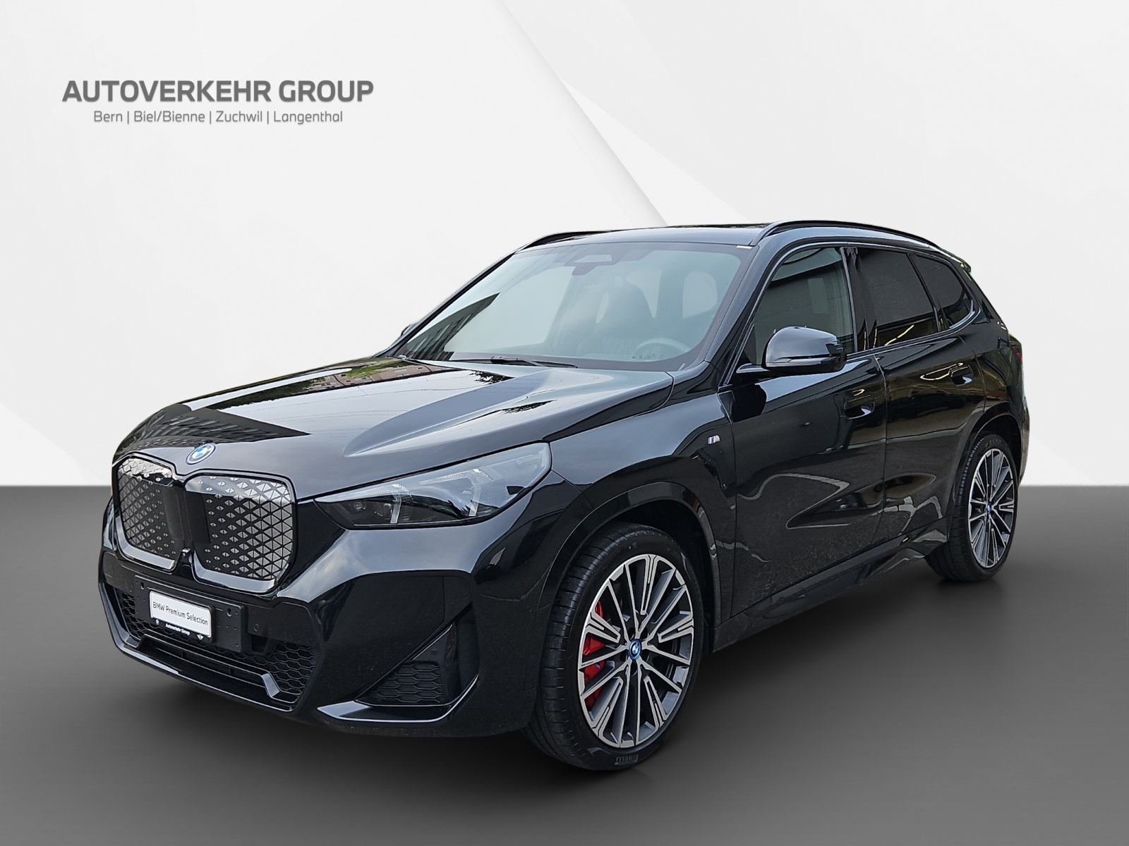 BMW iX1 xDrive 30 M Sport Pro-image-0
