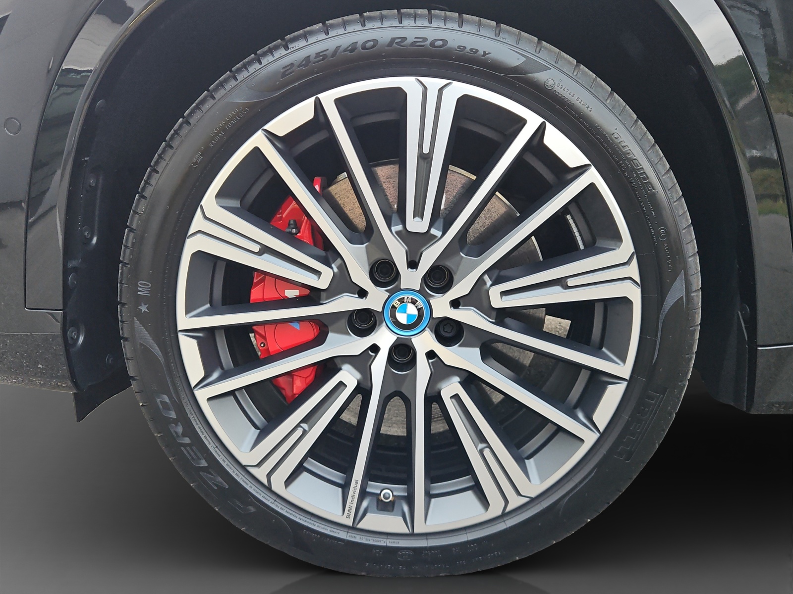 BMW iX1 xDrive 30 M Sport Pro-image-9