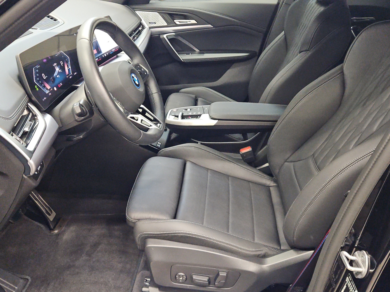 BMW iX1 xDrive 30 M Sport Pro-image-10