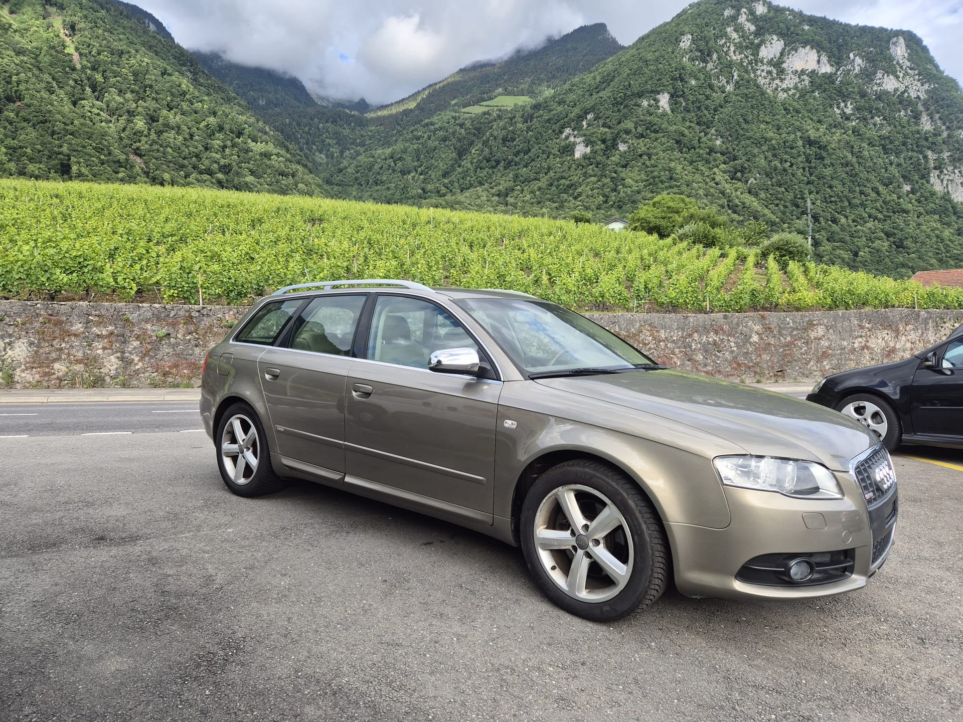 AUDI A4 Avant 2.0 TDI quattro-image-0