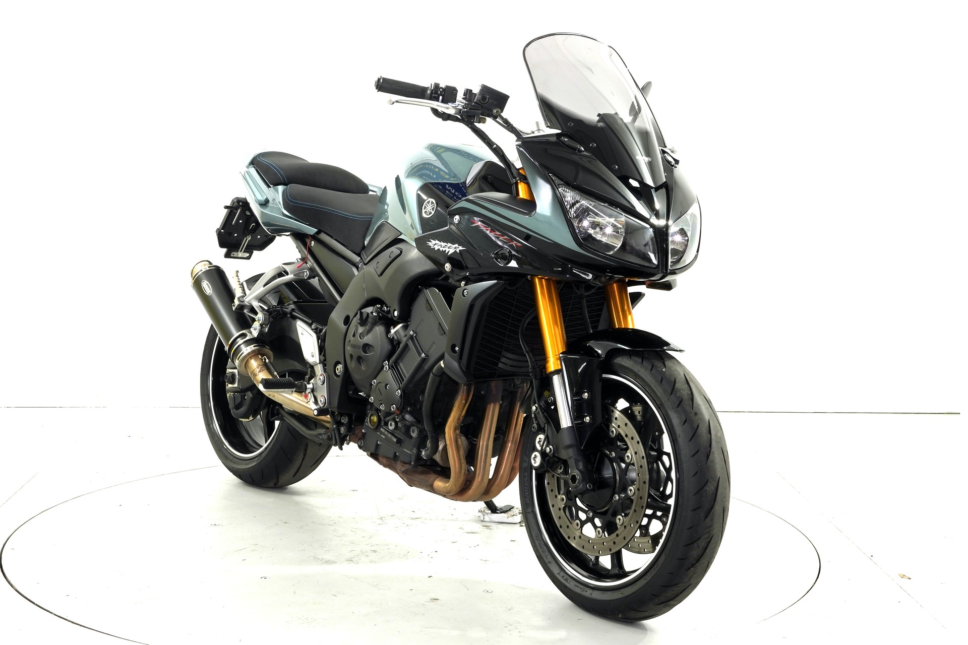 YAMAHA FZ1SA-showroom-element-1