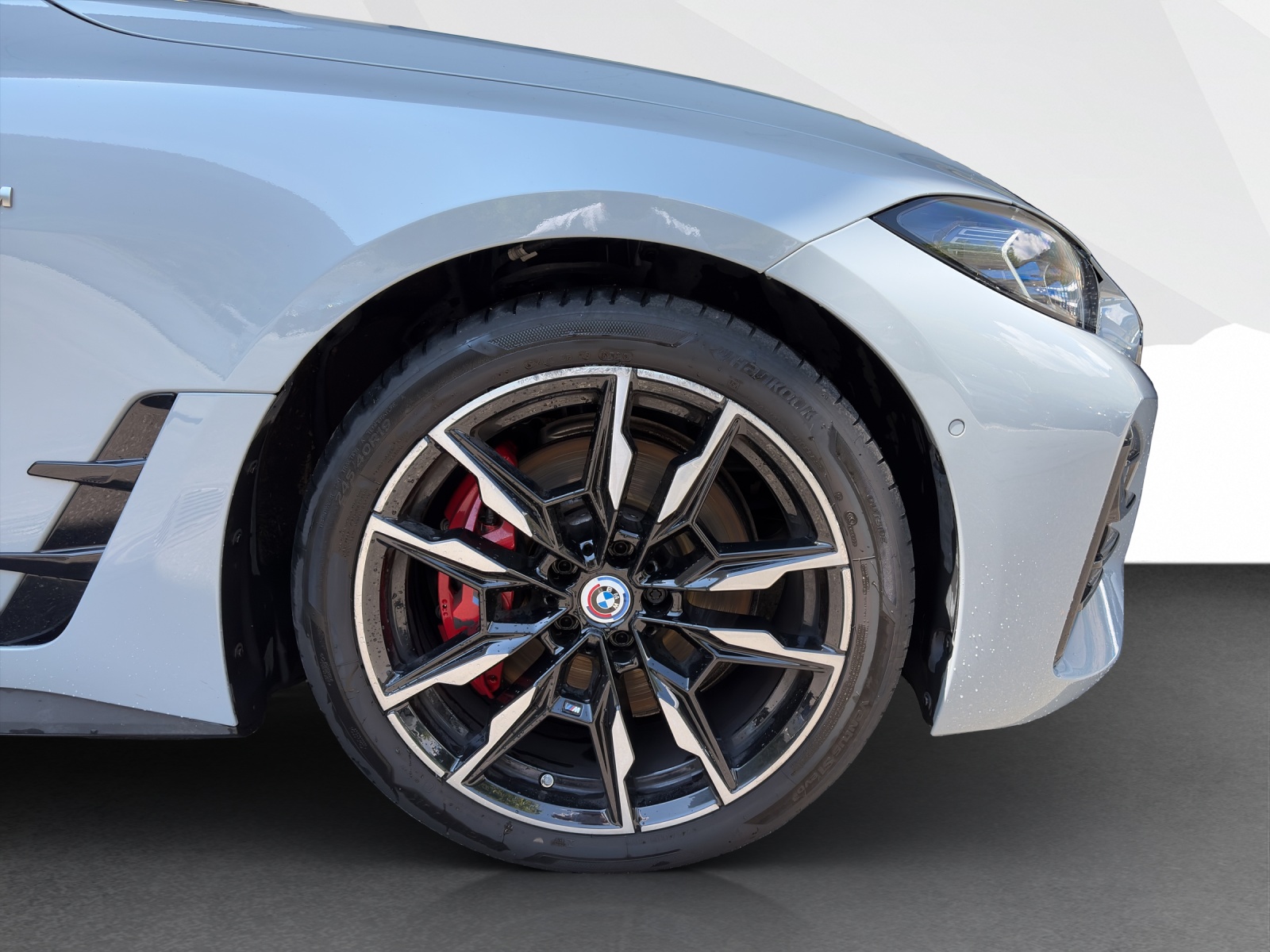 BMW M440i xDrive Gran Coupé-image-24