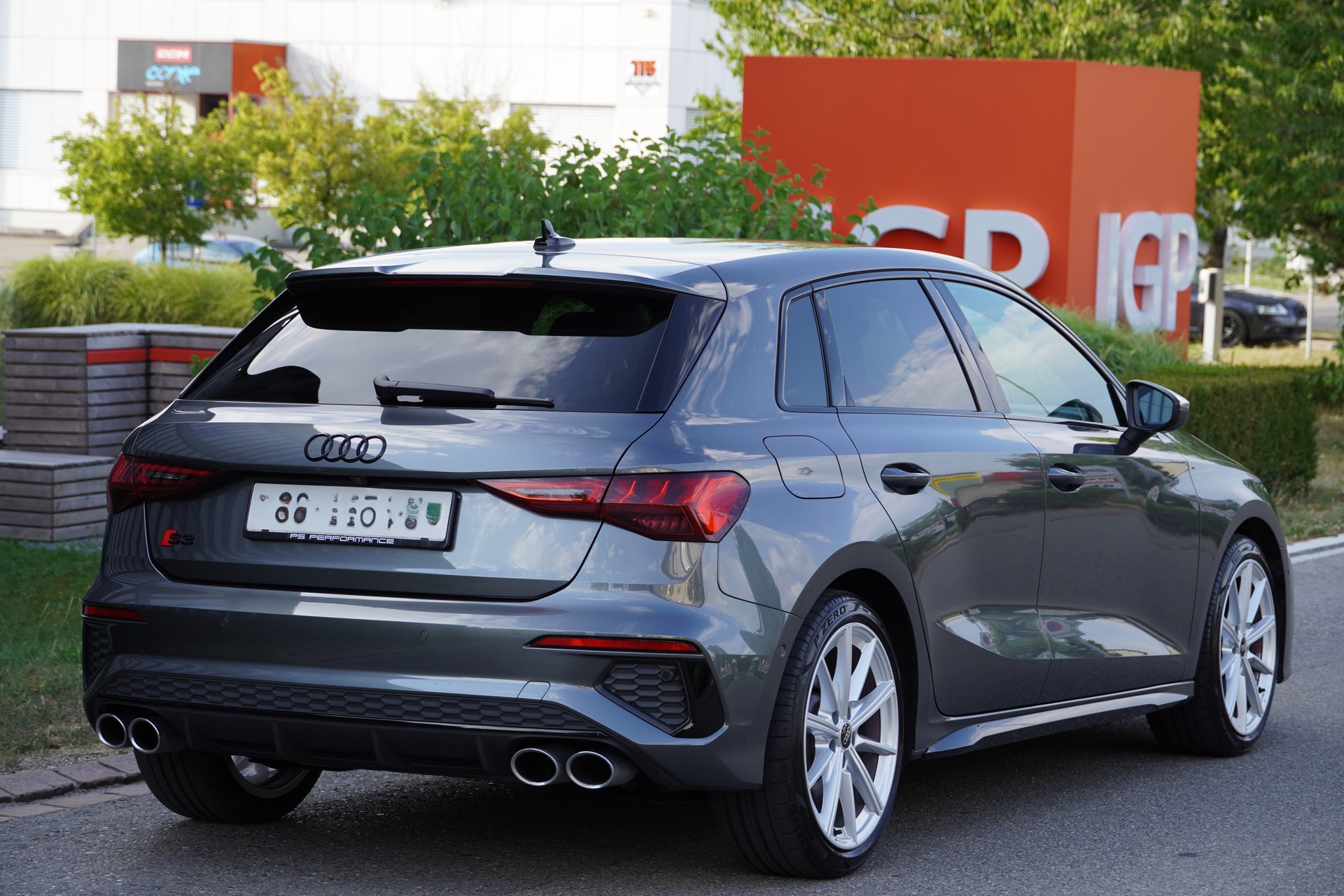 AUDI S3 Sportback 2.0 TFSI quattro S-tronic-image-4