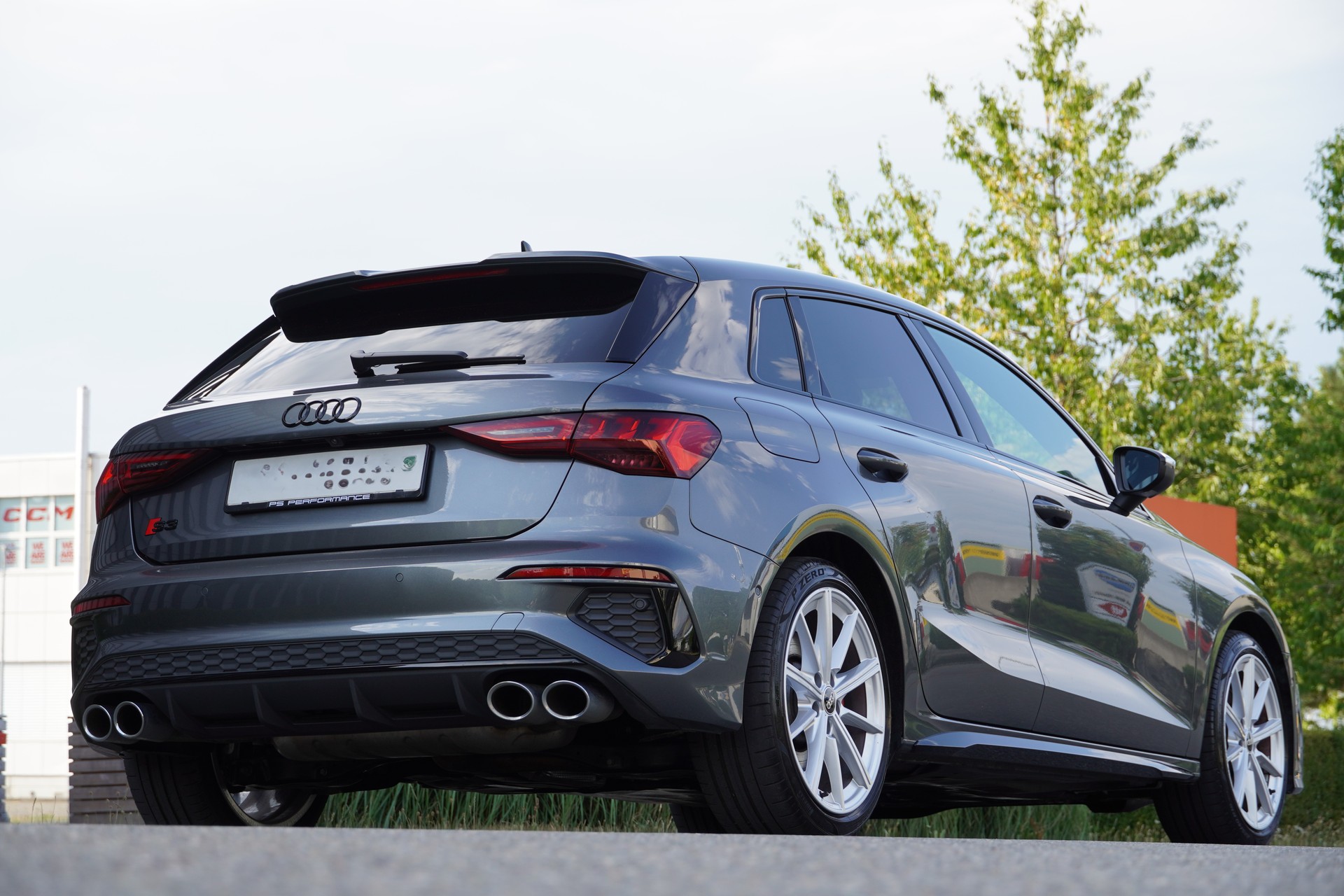 AUDI S3 Sportback 2.0 TFSI quattro S-tronic-image-5